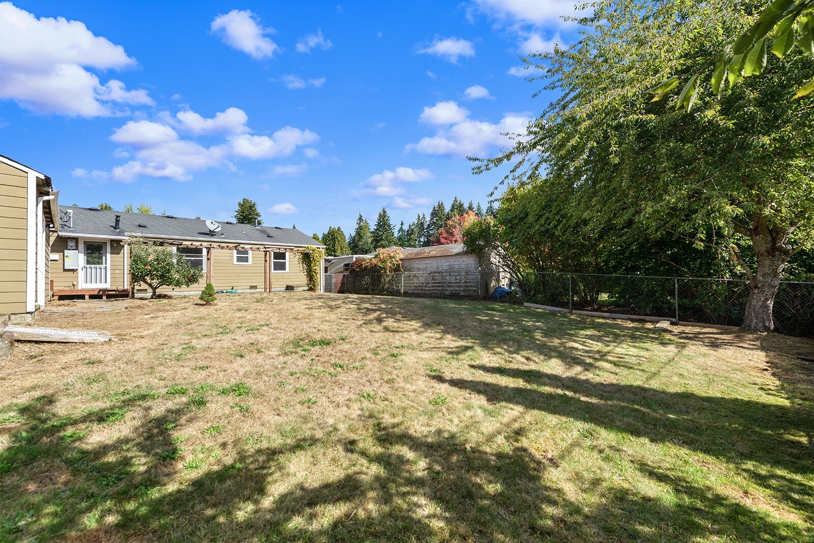829 Ne 189th Street Property Photo 7