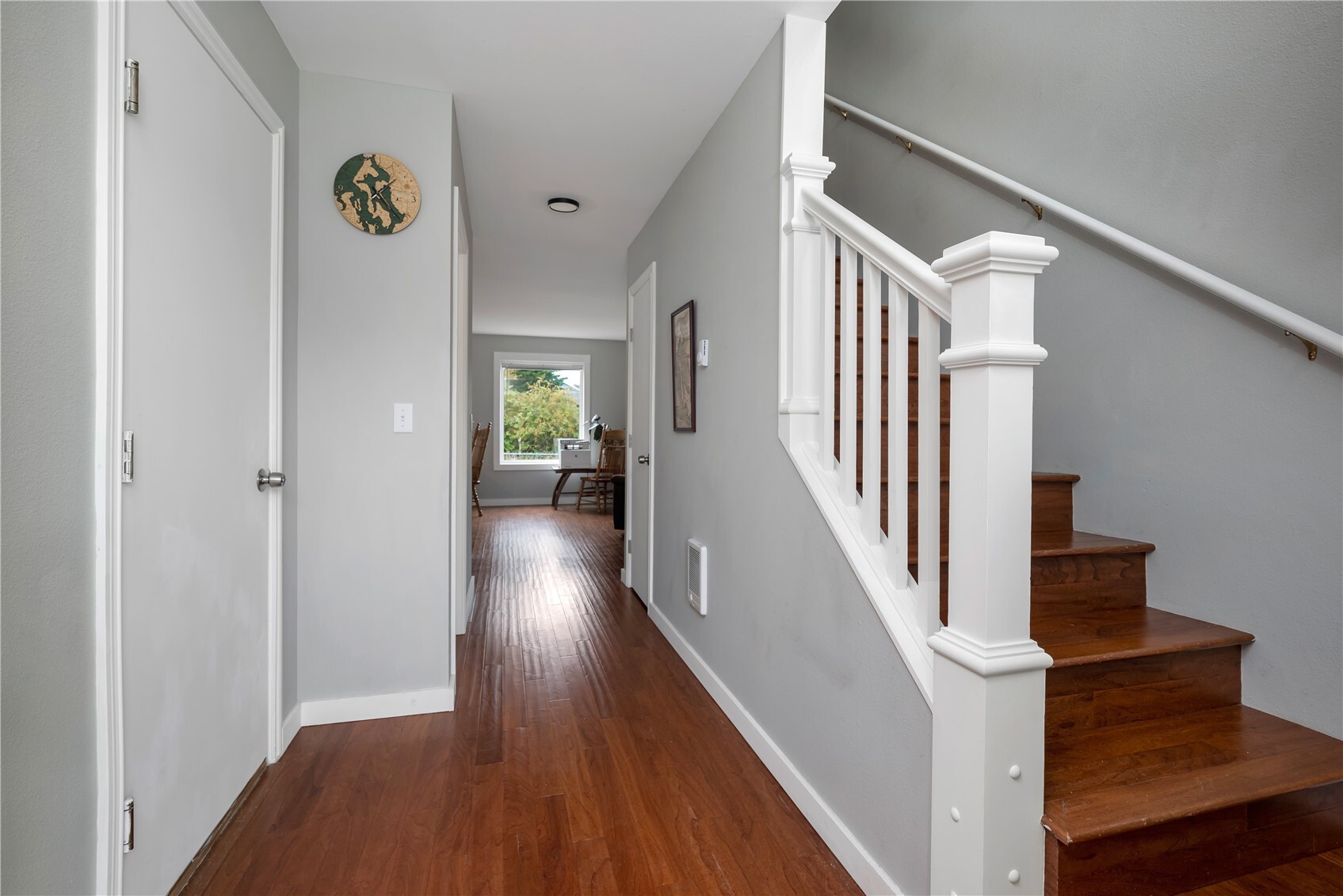 304 Nw Capstan Court Property Photo 3