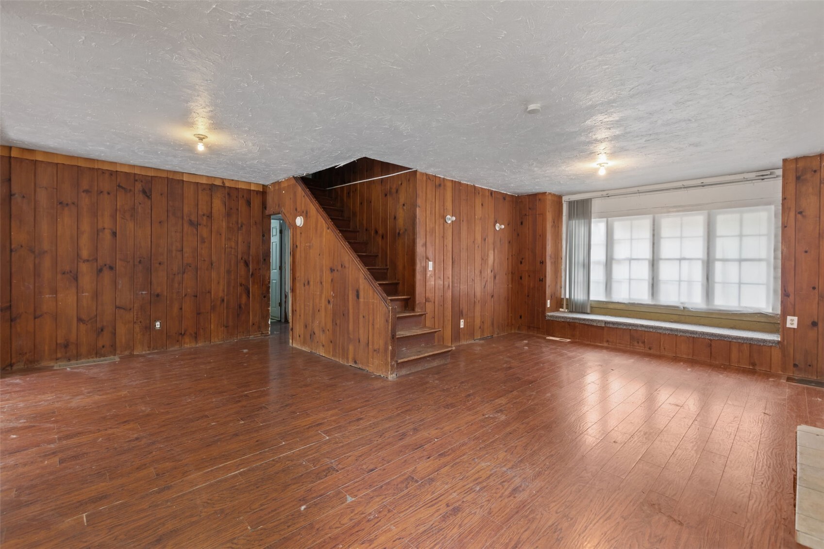 14629 24th Avenue Property Photo 3