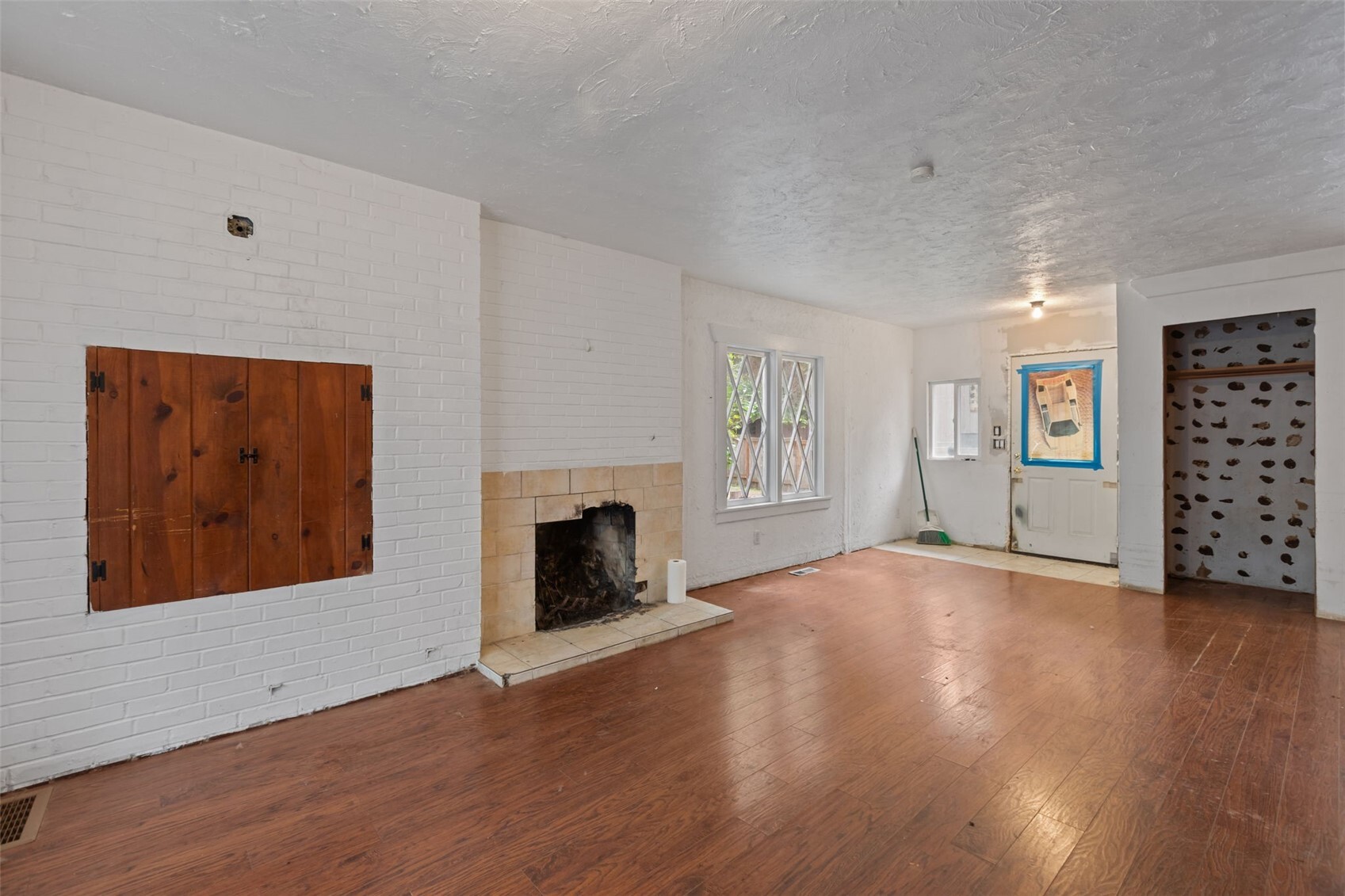 14629 24th Avenue Property Photo 5