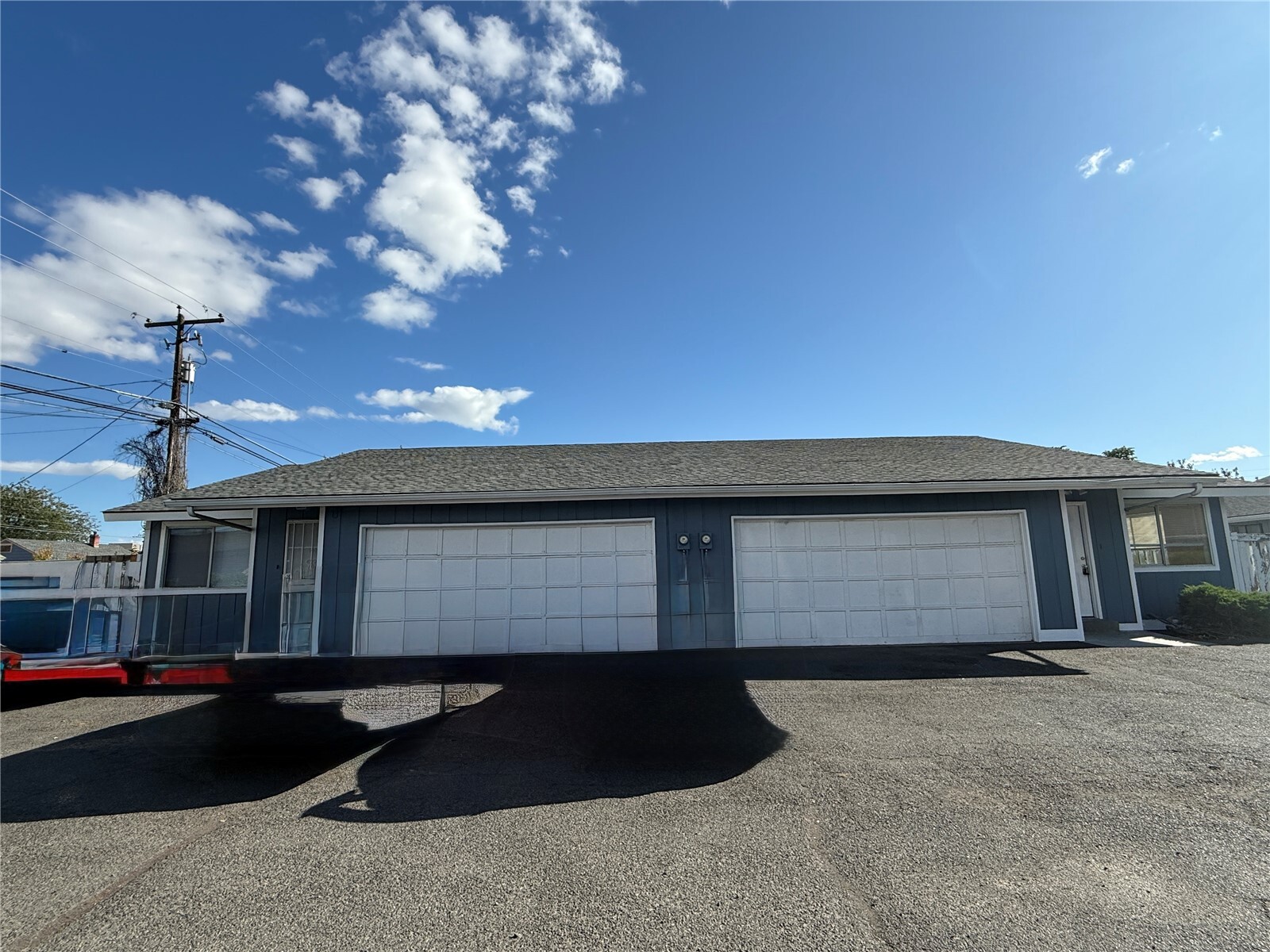 1007 S 17th Avenue Property Photo 1