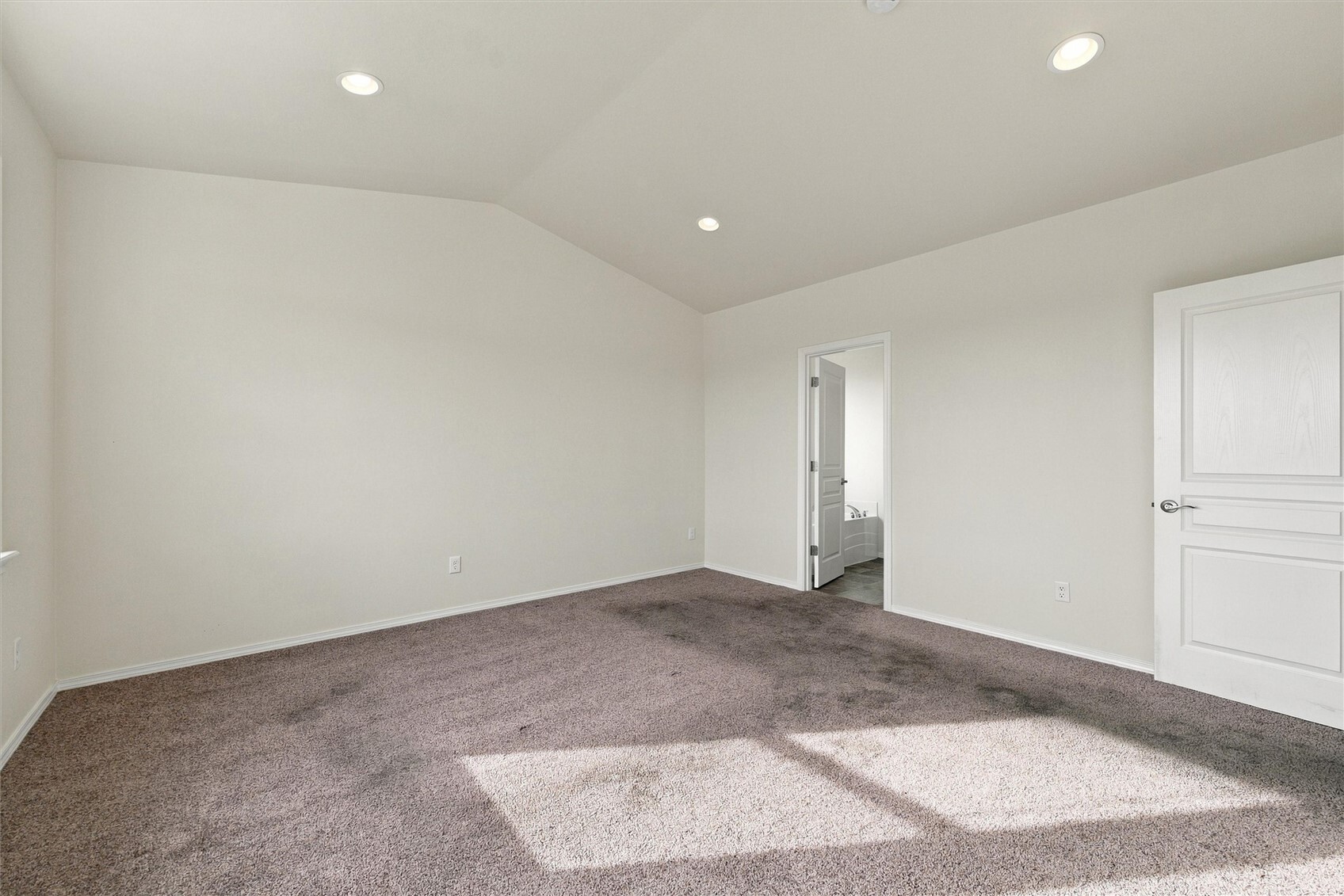 8004 Cassiar Drive Property Photo 19