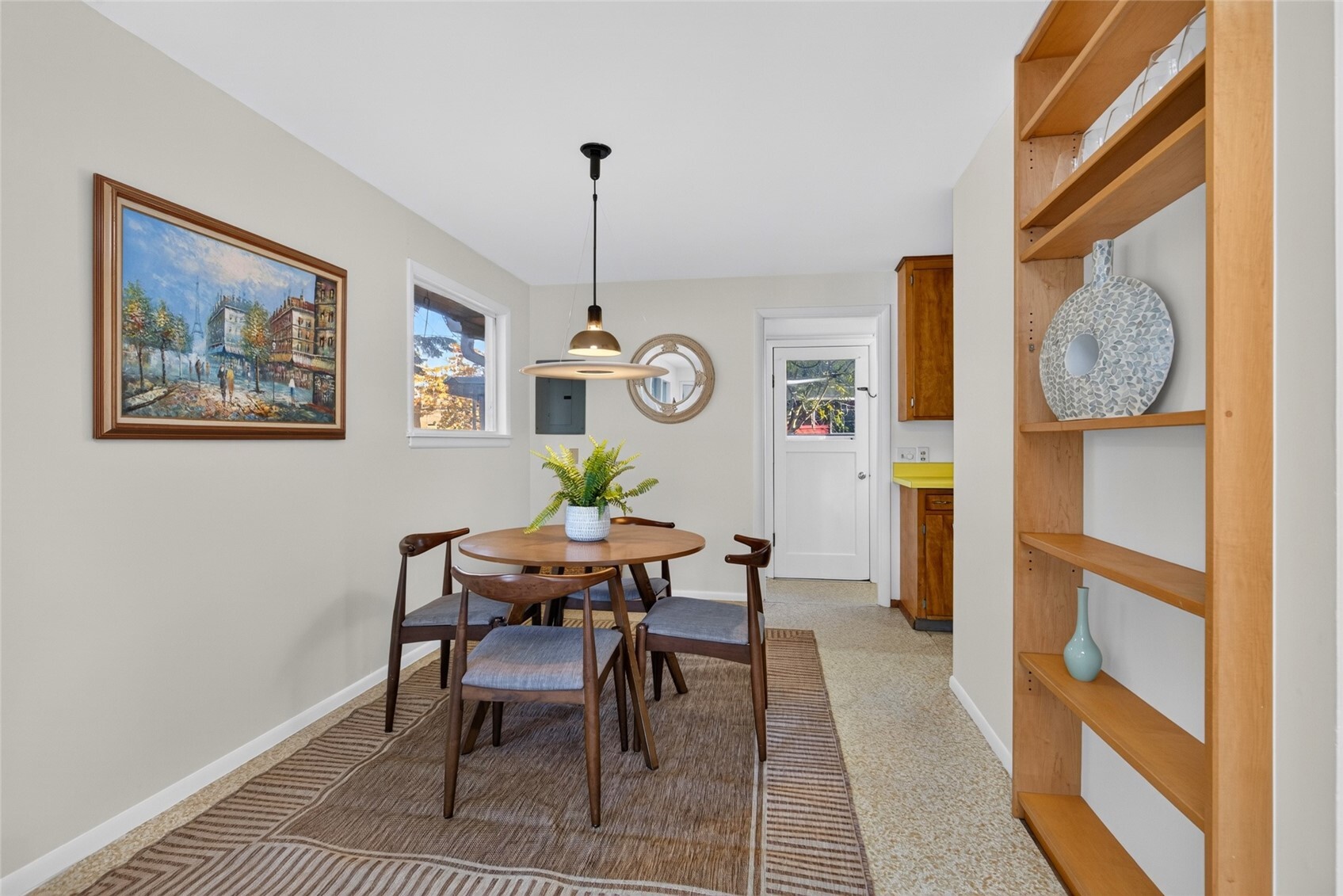 527 N 172nd Street Property Photo 12