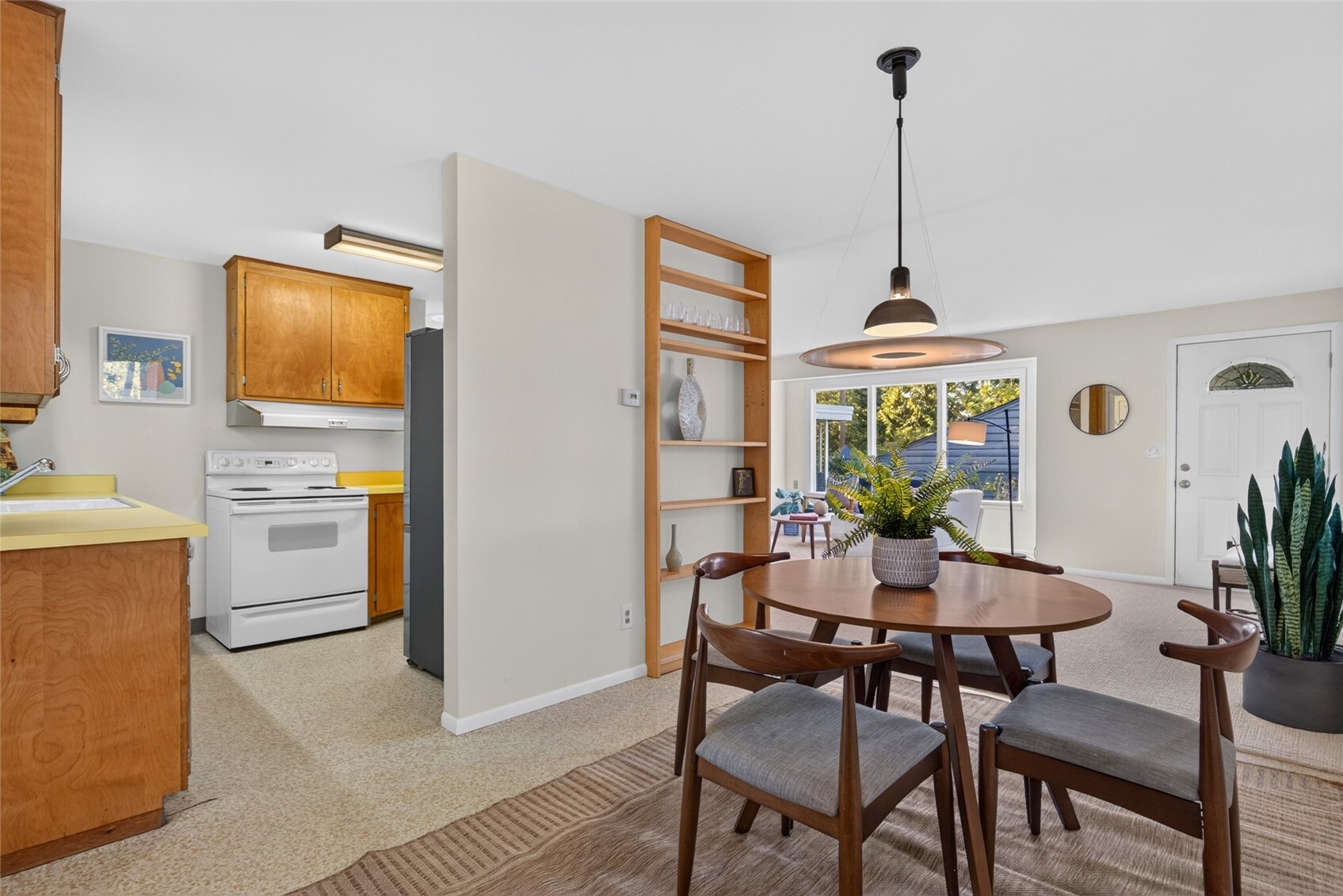 527 N 172nd Street Property Photo 14