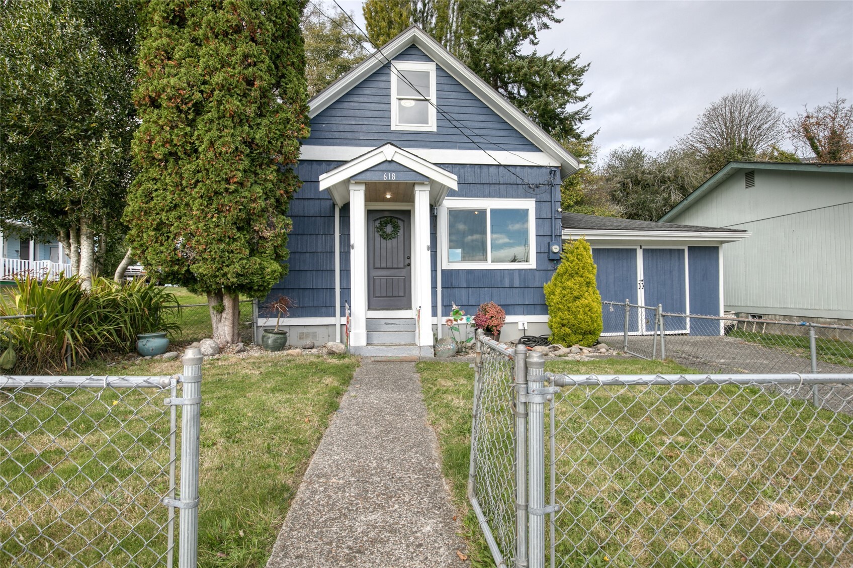 618 Randall Property Photo 1