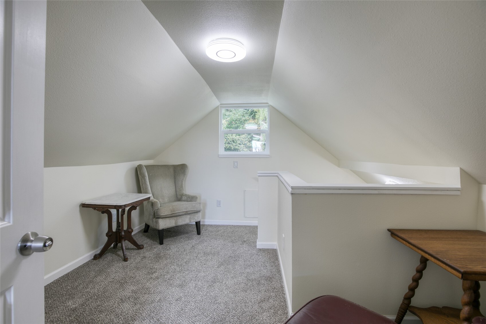 618 Randall Property Photo 26