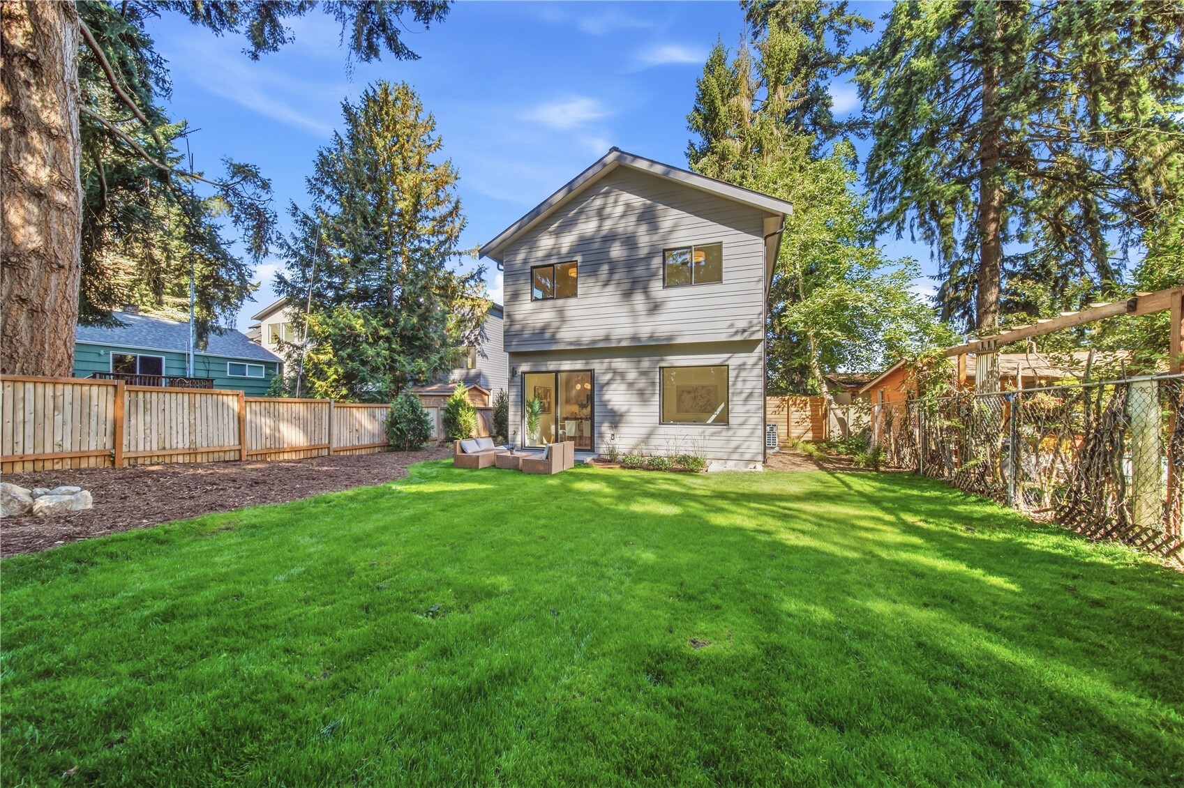 14338 Bagley Avenue B Property Photo 1