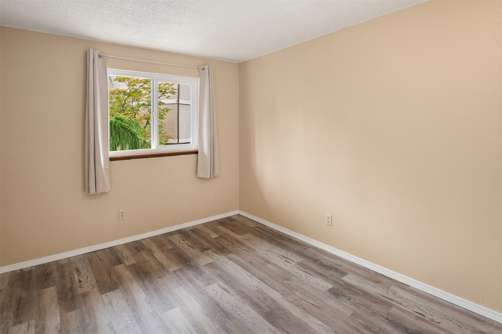 323 75th Street C66 Property Photo 18