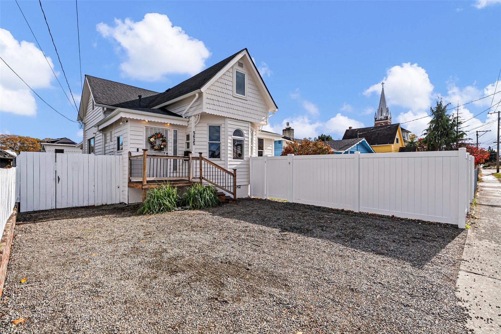 5625 S Warner Street Property Photo 1