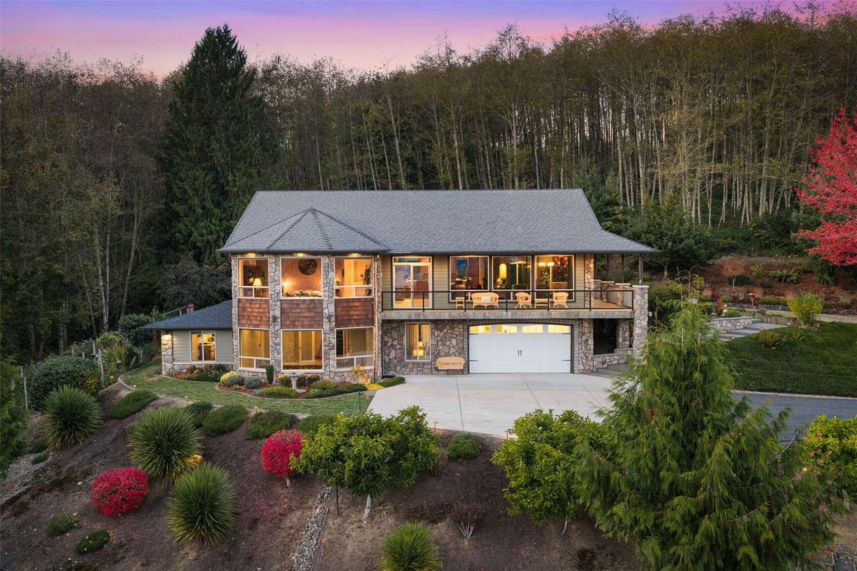 220 Lazy Road Property Photo 1