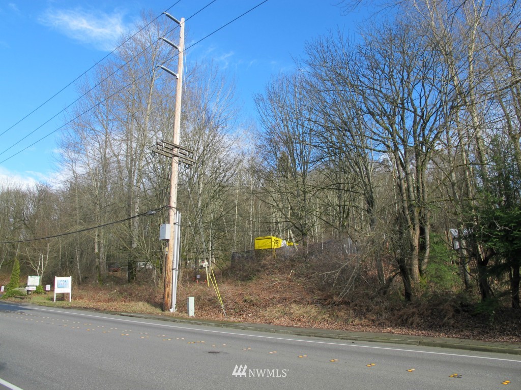 2457 Kamber Road Property Photo 7