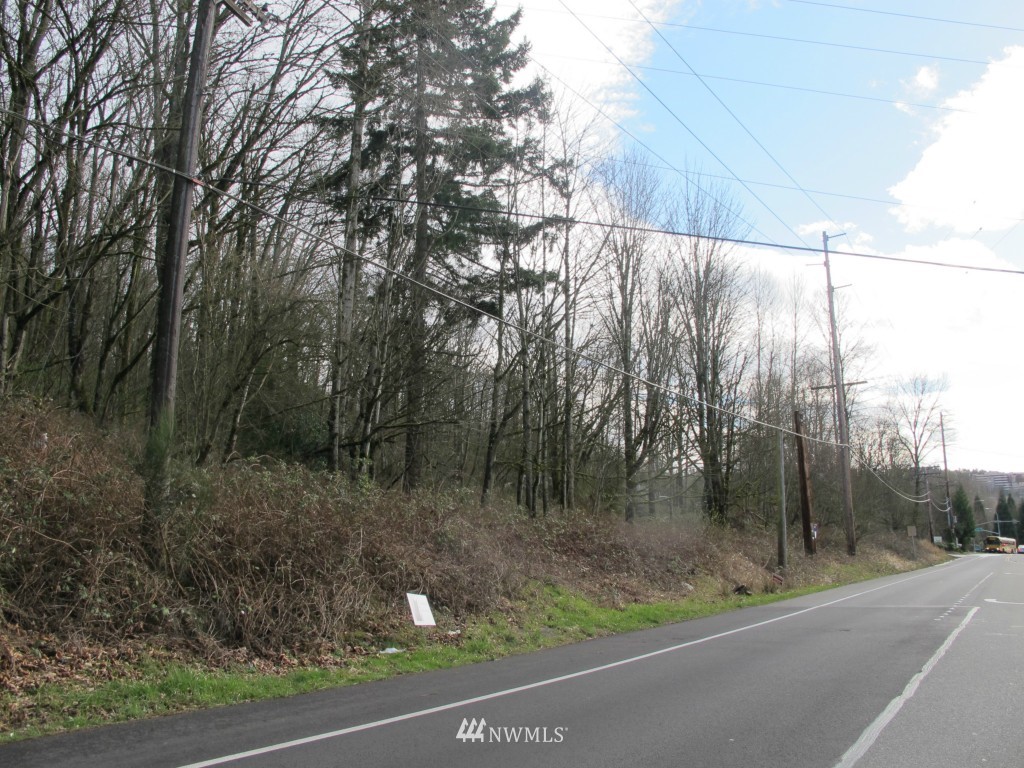 2457 Kamber Road Property Photo 11