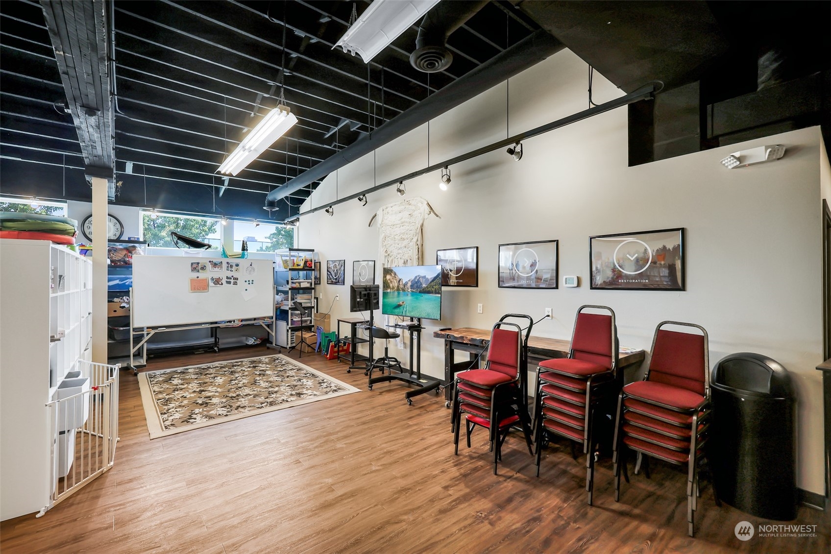 1309 N Ash Street Property Photo 8
