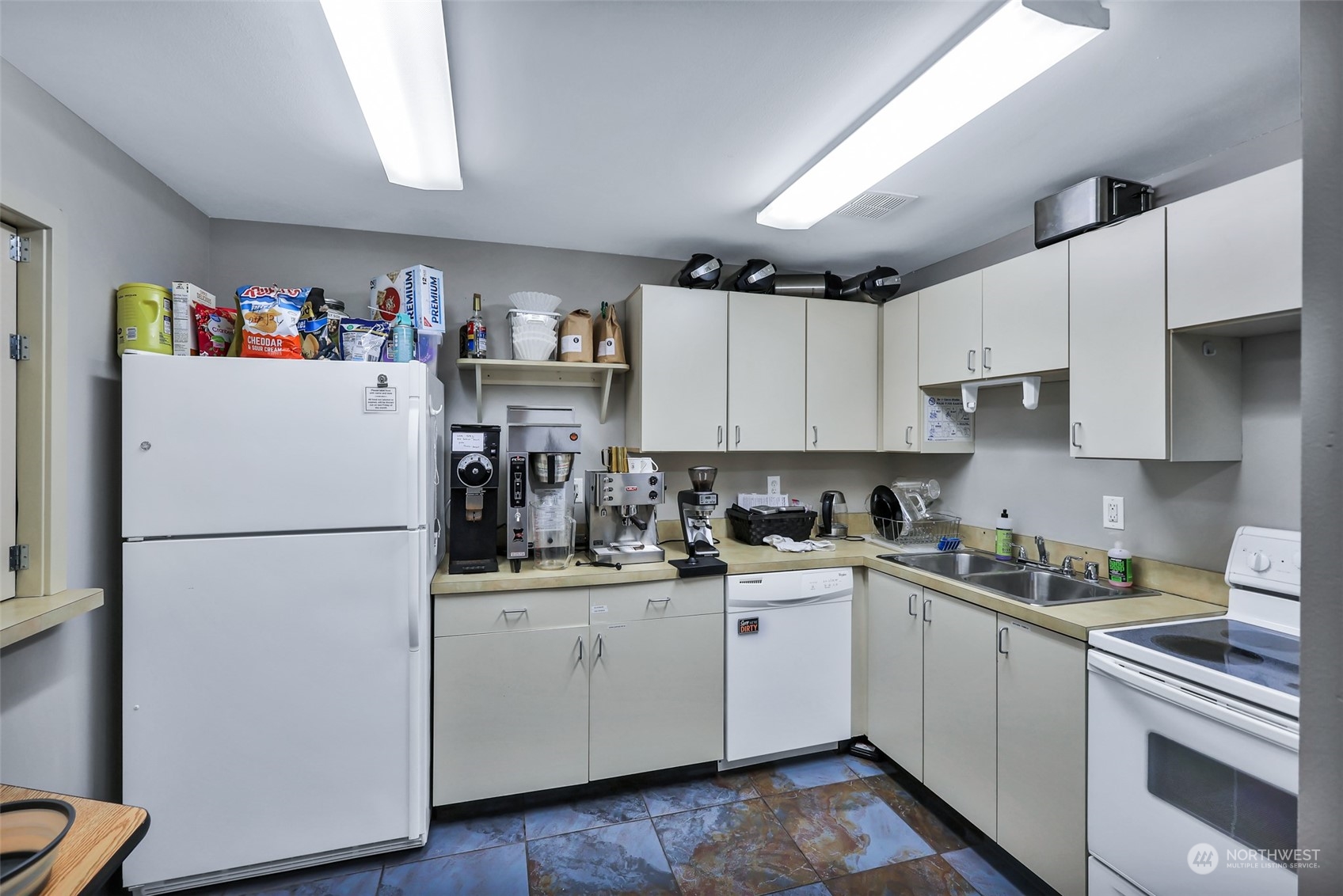 1309 N Ash Street Property Photo 27