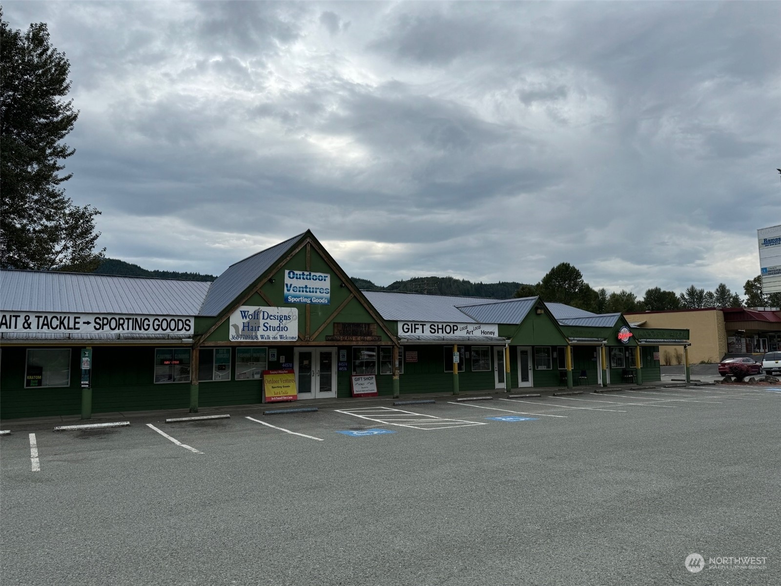 44568 State Route 20 Property Photo 2