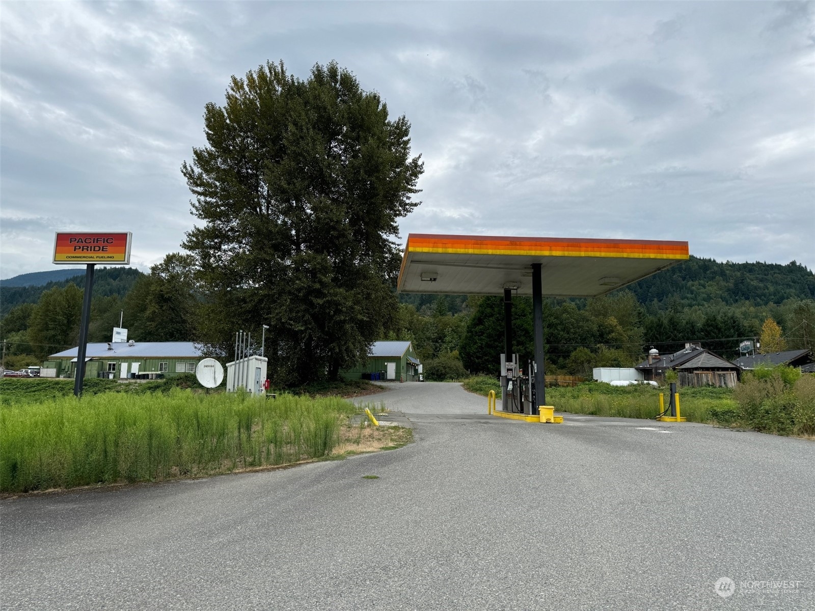 44568 State Route 20 Property Photo 15