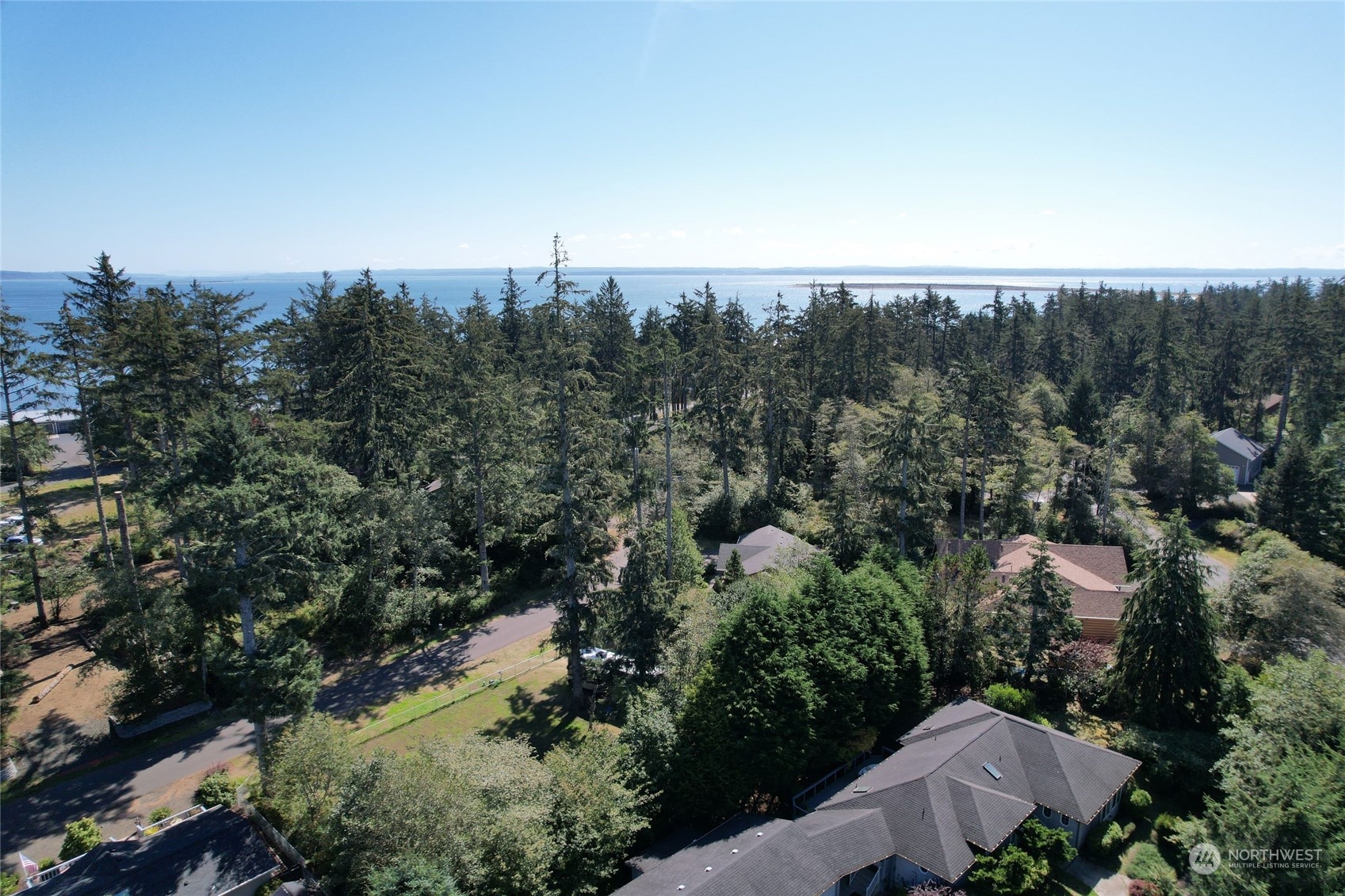 768 Sandpiper Court Property Photo 15