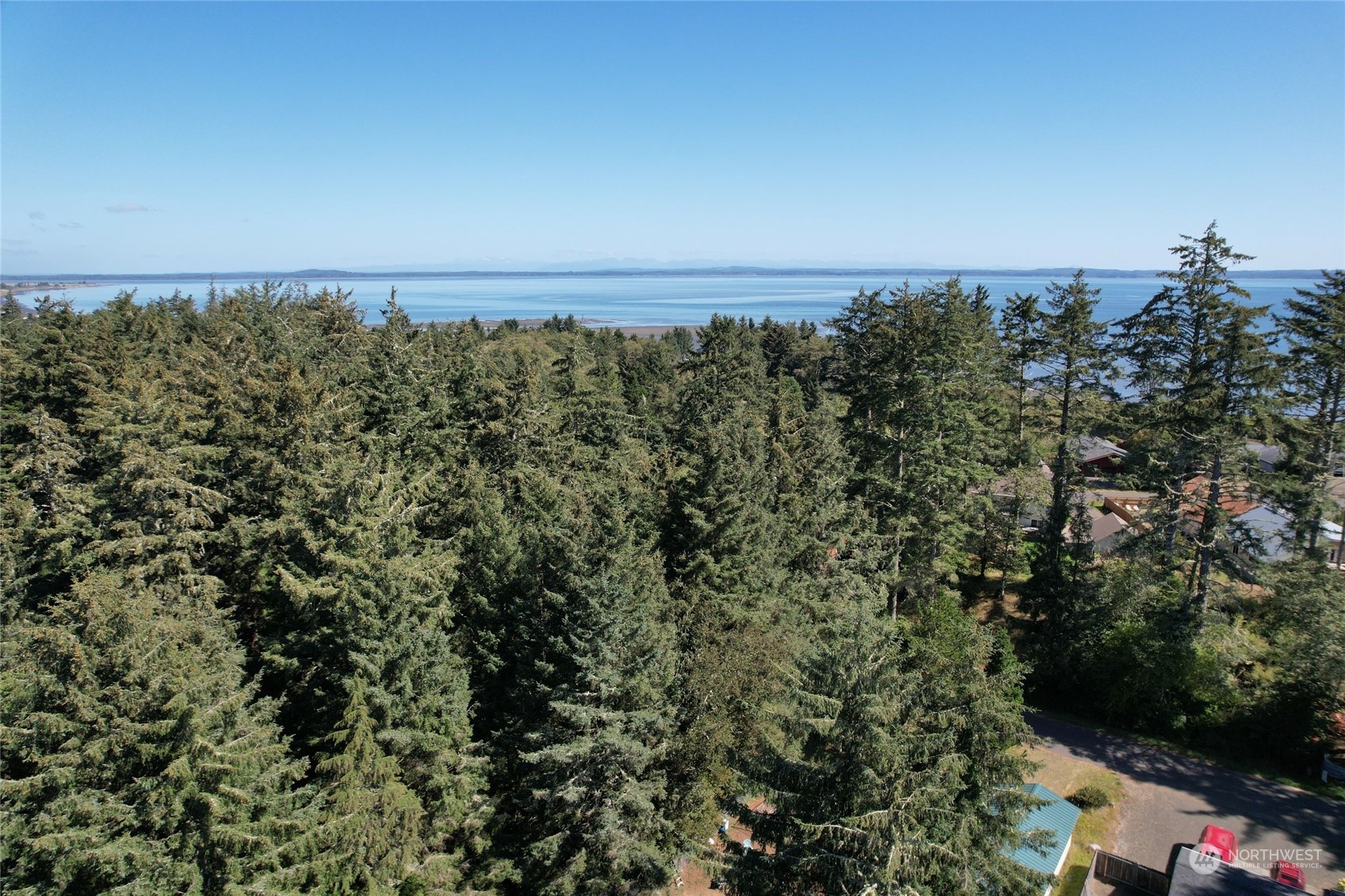 768 Sandpiper Court Property Photo 16