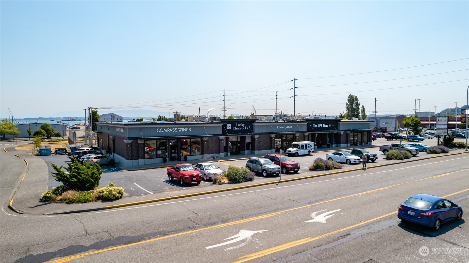 1419 Commercial Avenue Property Photo 4