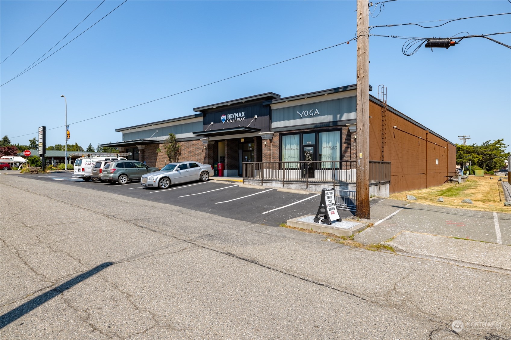 1419 Commercial Avenue Property Photo 7
