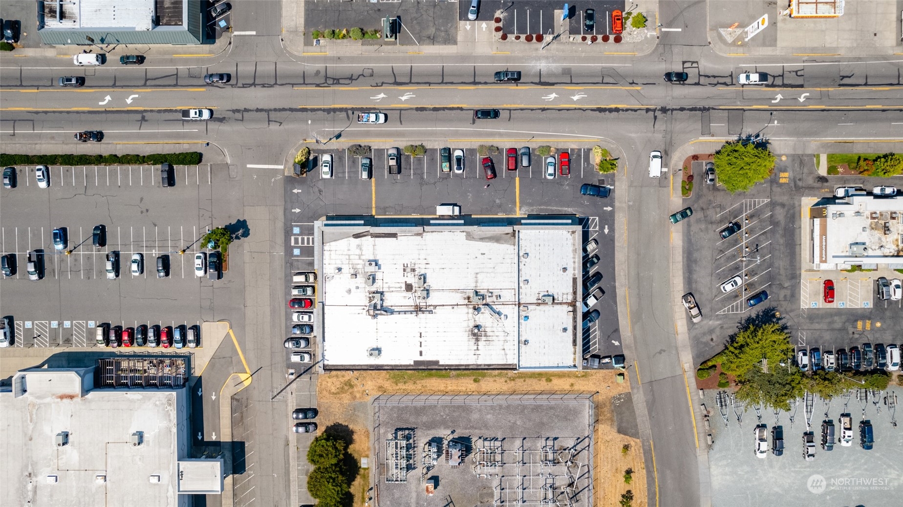 1419 Commercial Avenue Property Photo 8