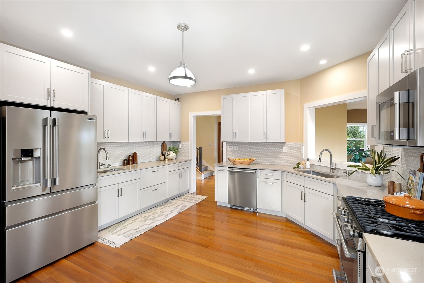 829 2nd Street Property Photo 10