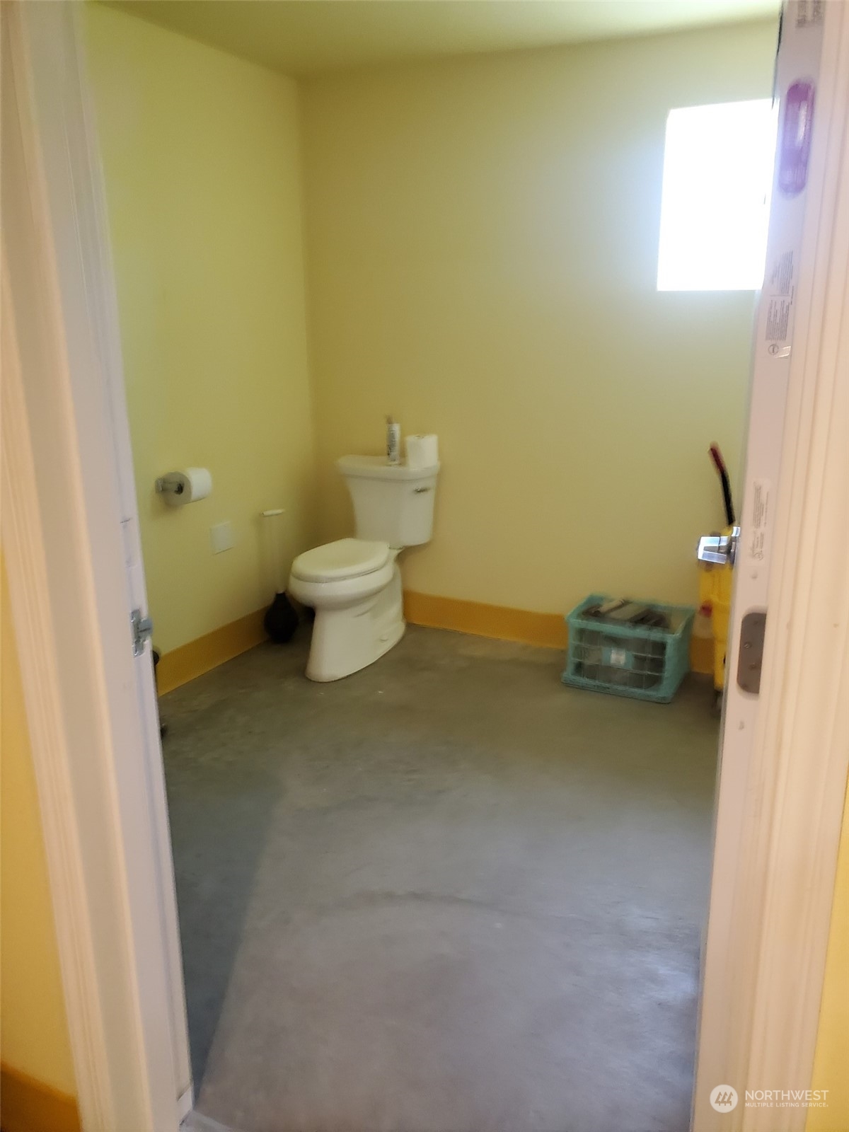 1377 Hining Road Property Photo 7
