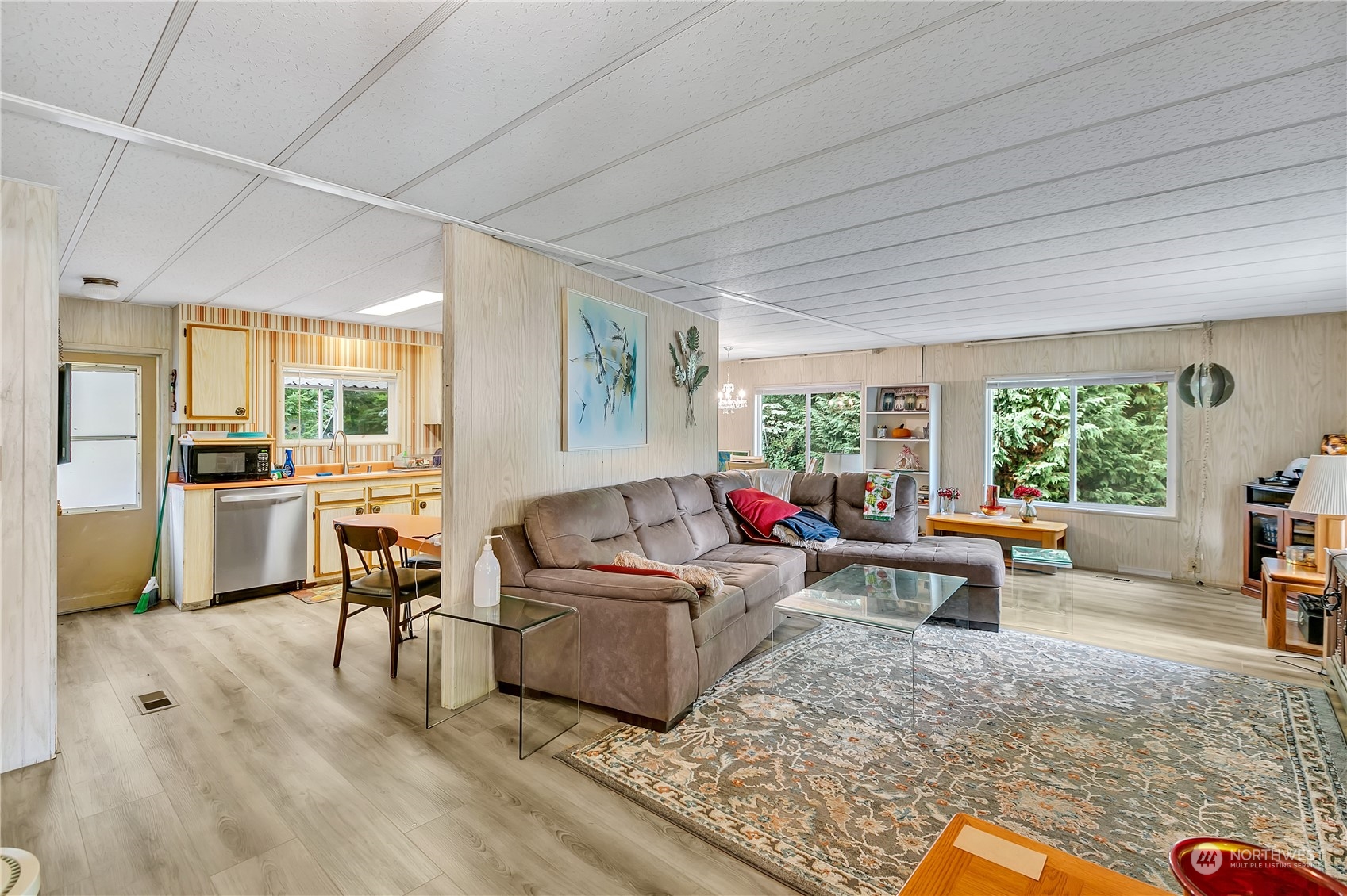 11503 155 Avenue Property Photo 4