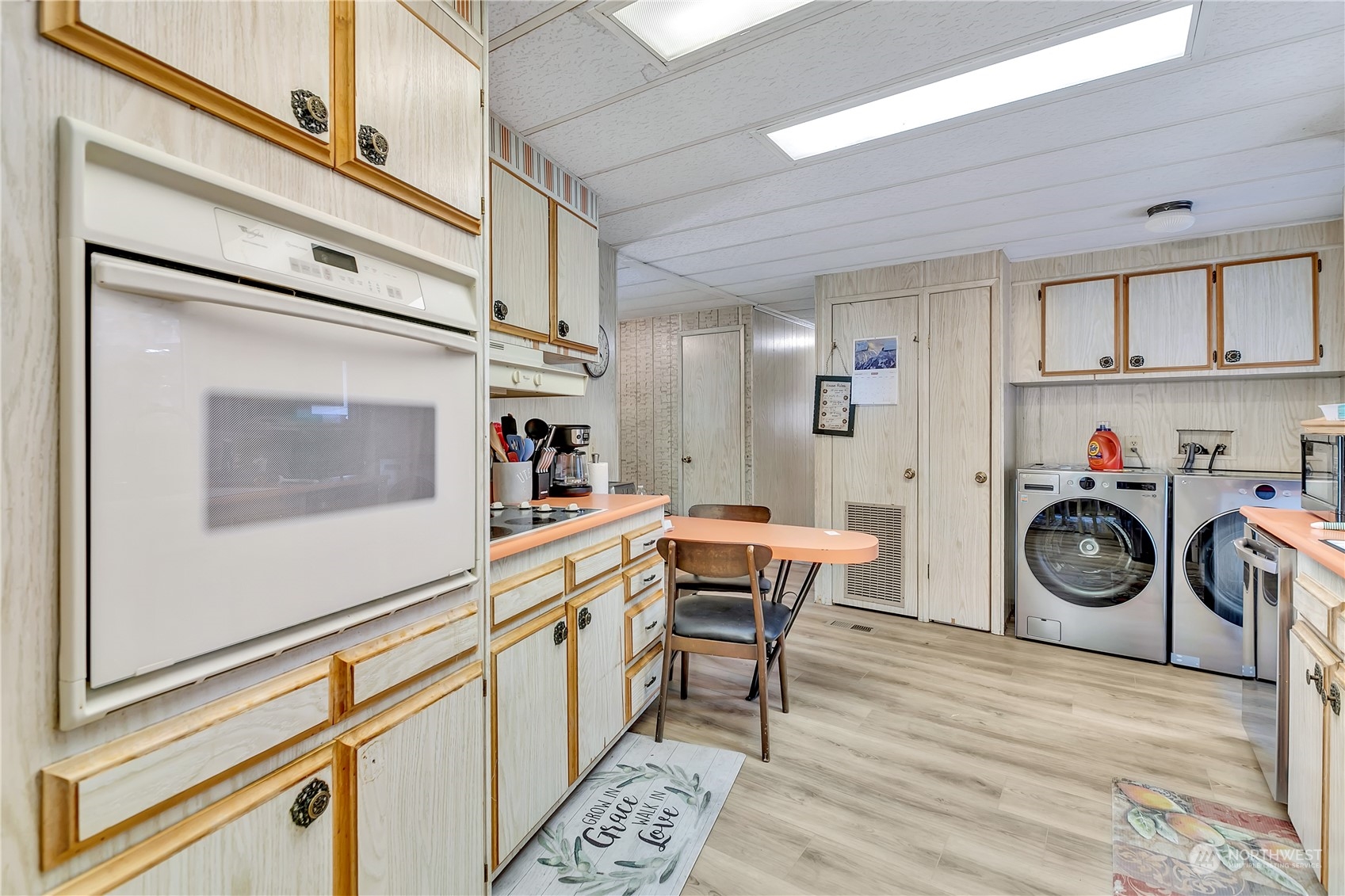 11503 155 Avenue Property Photo 9