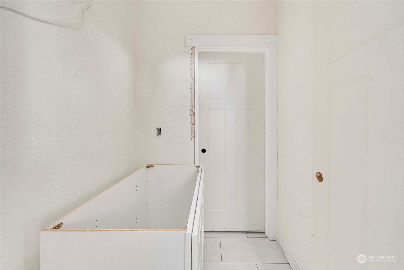 762 To 762b S 75th Street Property Photo 26