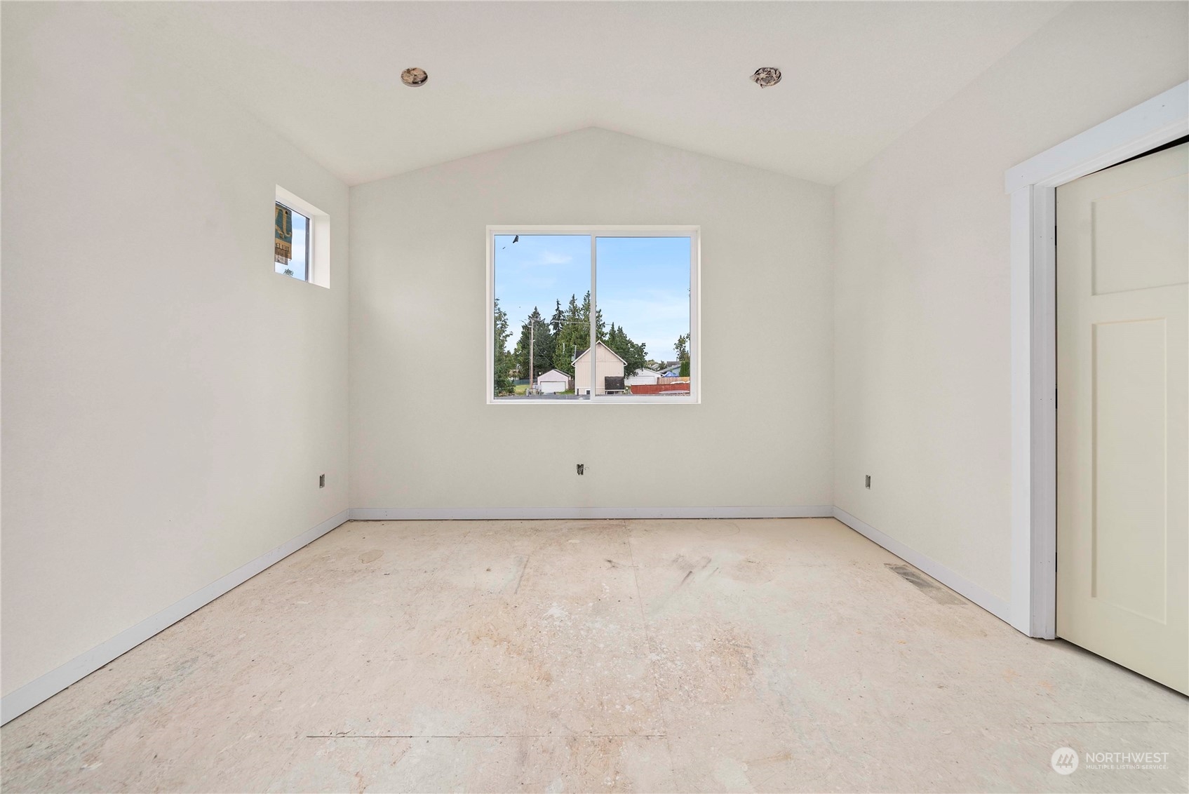 762 To 762b S 75th Street Property Photo 27