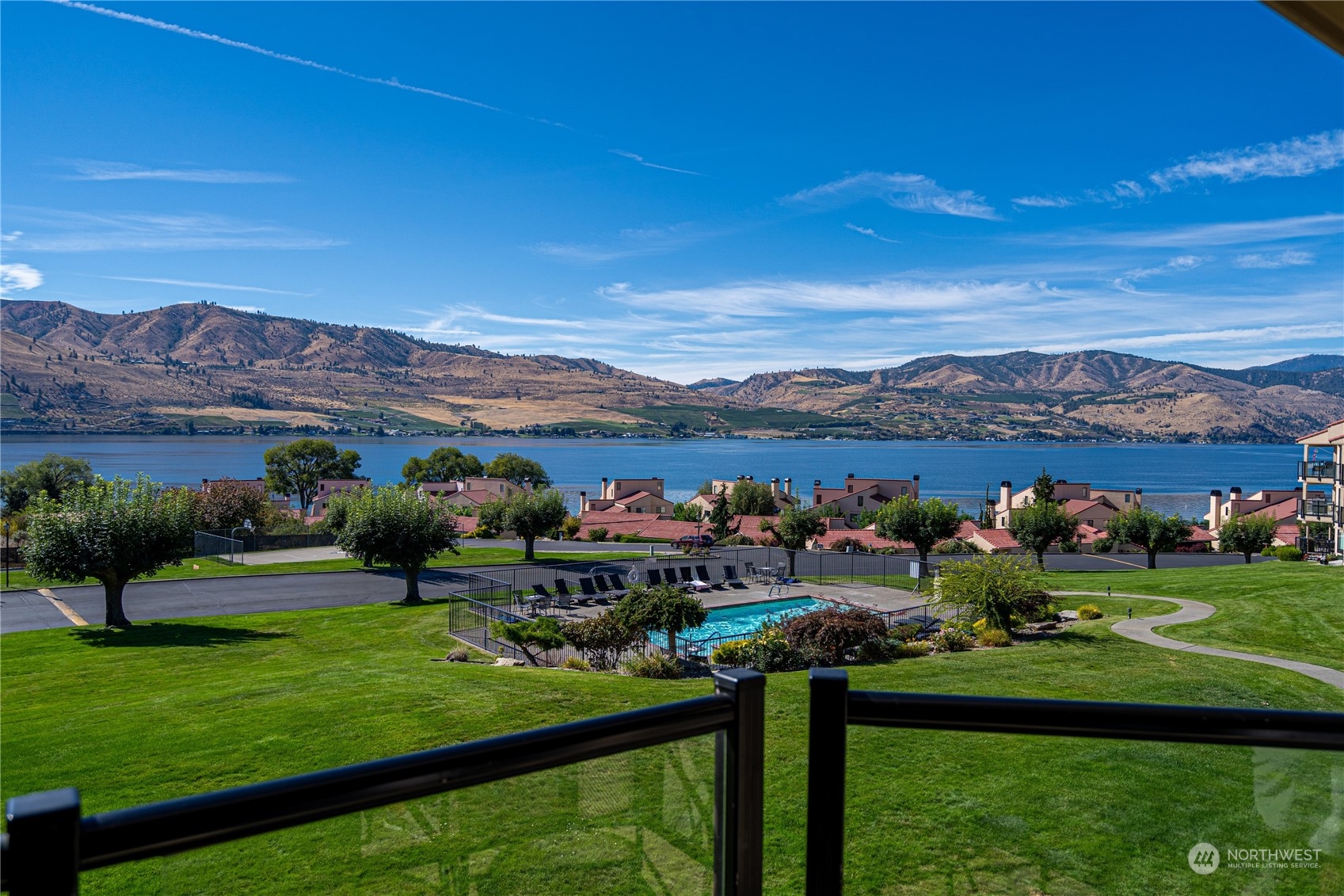 100 Lake Chelan Shores Dr Bldg 16 Drive 7&8 Property Photo 15