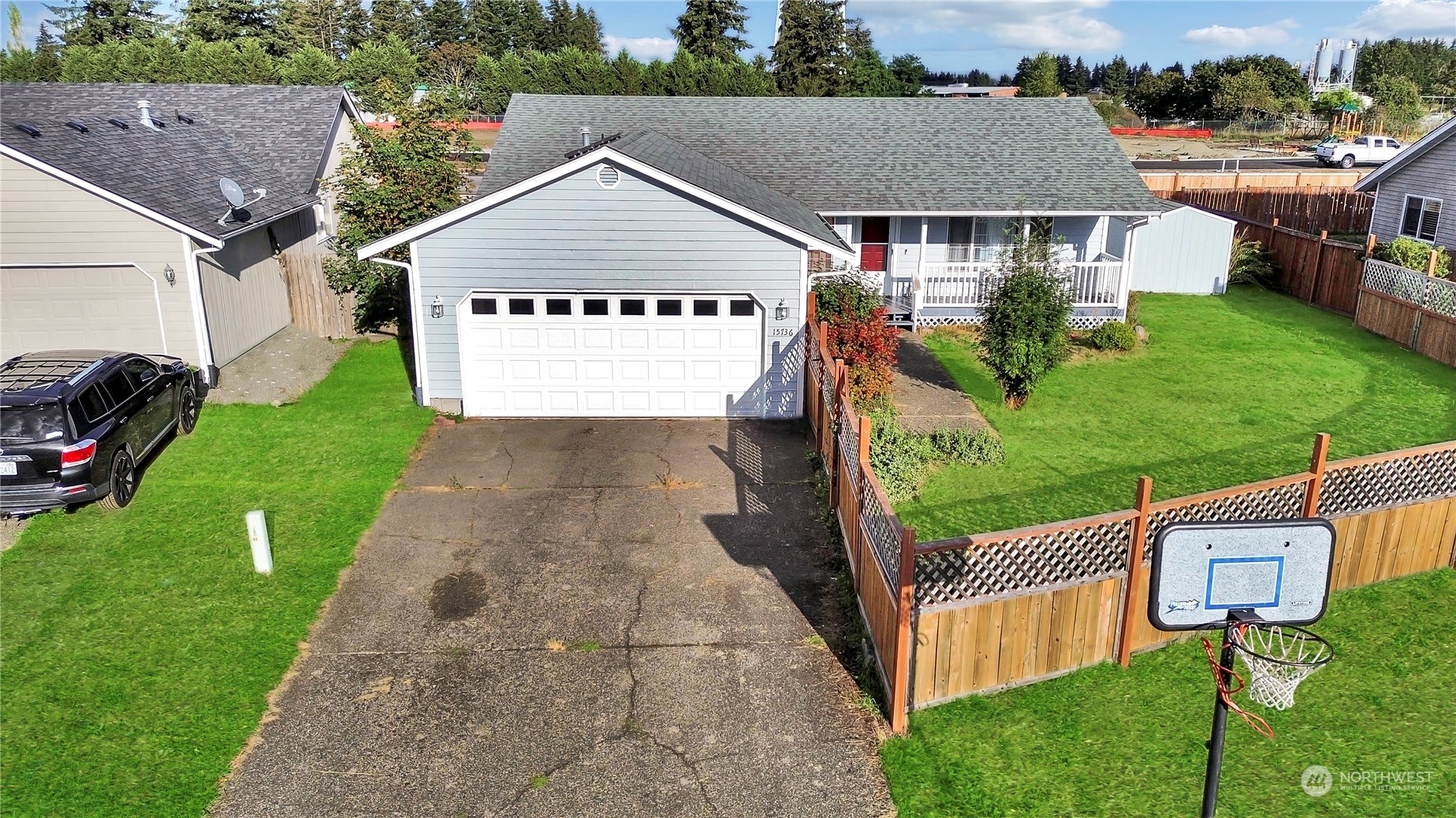 15736 95th Court Property Photo 2