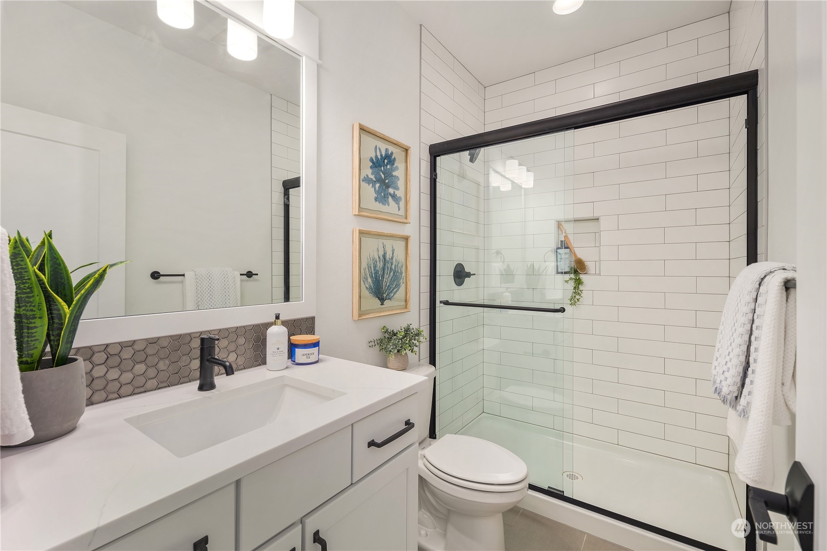 14021 Meridian Drive Property Photo 11