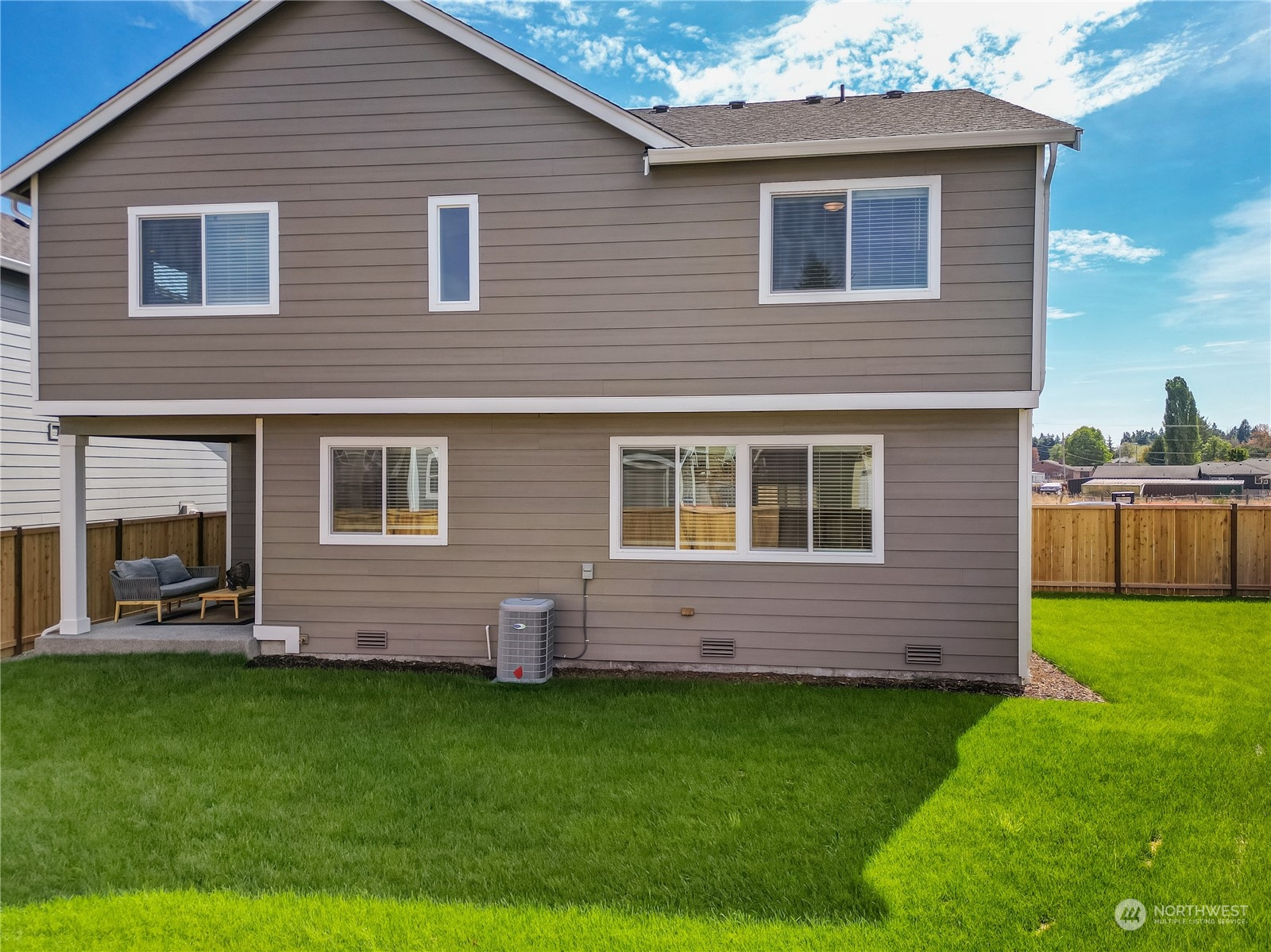 18212 35th Avenue Property Photo 32