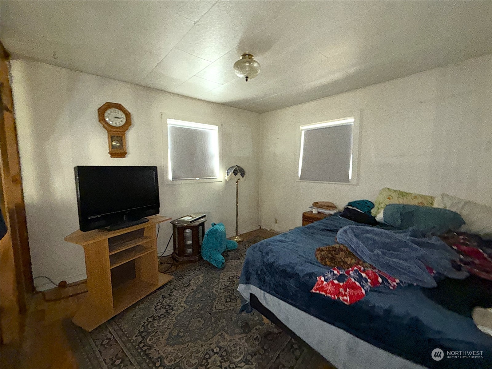 230 E 8th Street Property Photo 5