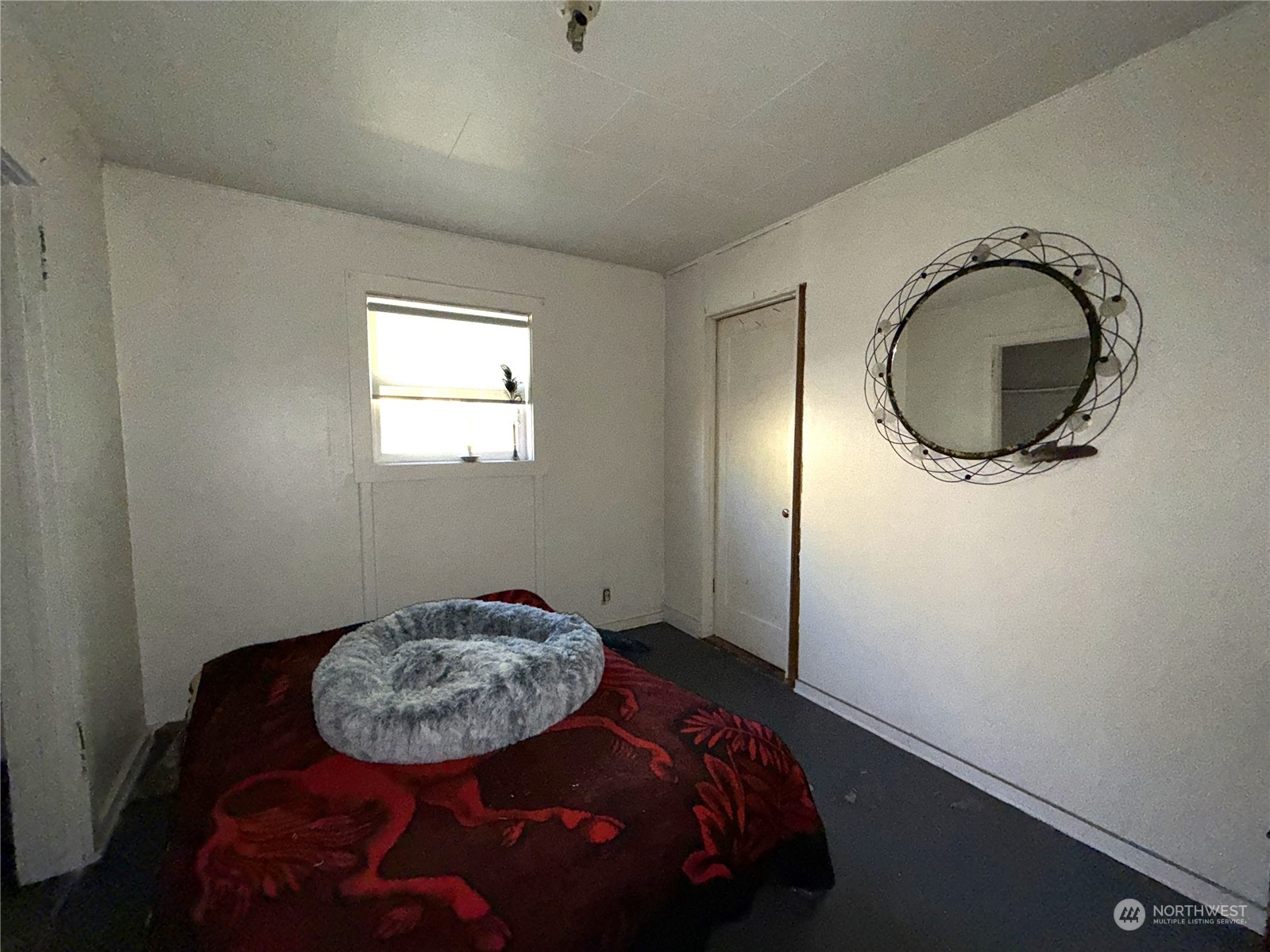 230 E 8th Street Property Photo 10