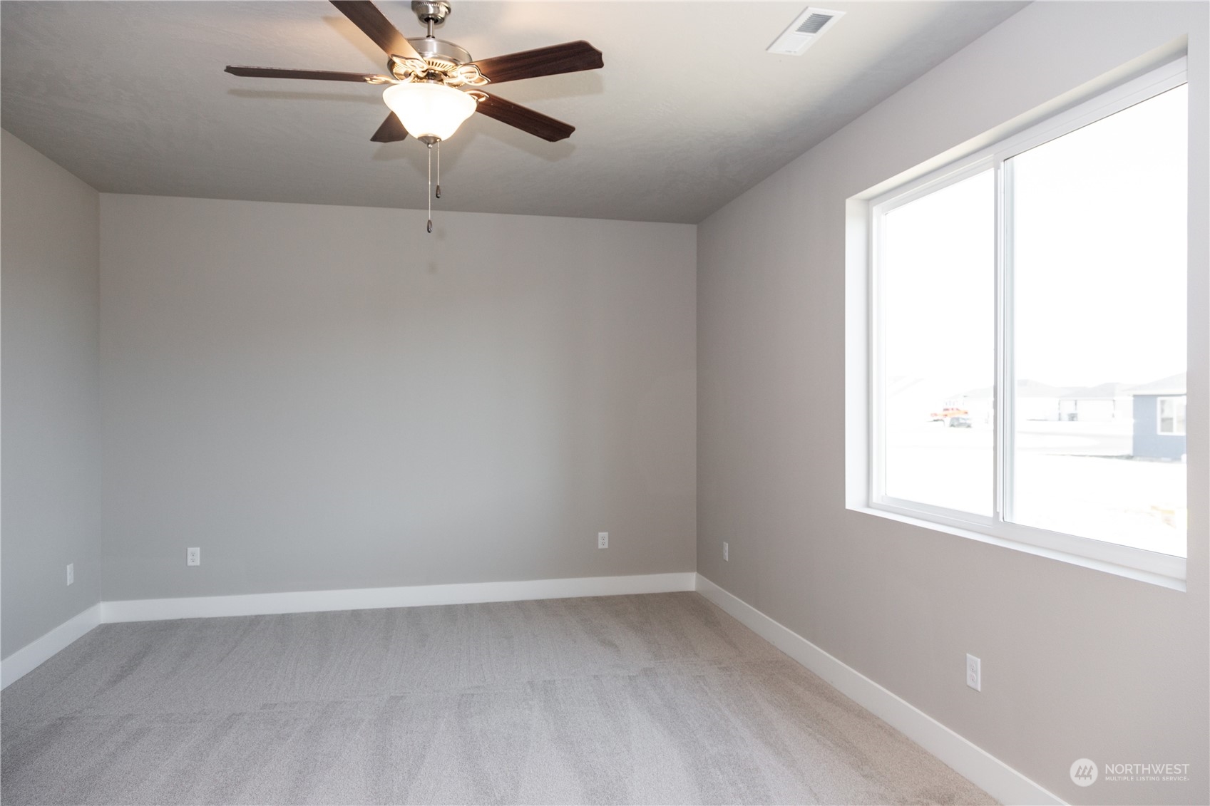1107 E Cascade Street Property Photo 11