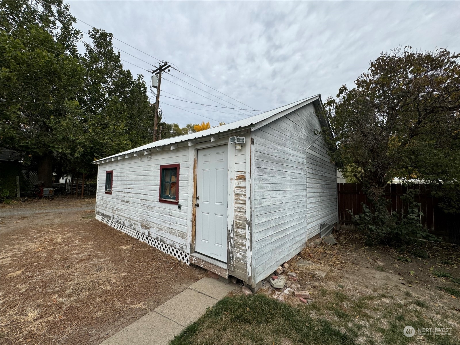 1011 14th Avenue Property Photo 4