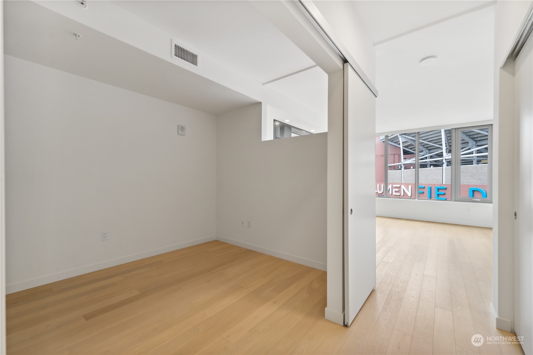 590 1st Avenue 1013 Property Photo 5