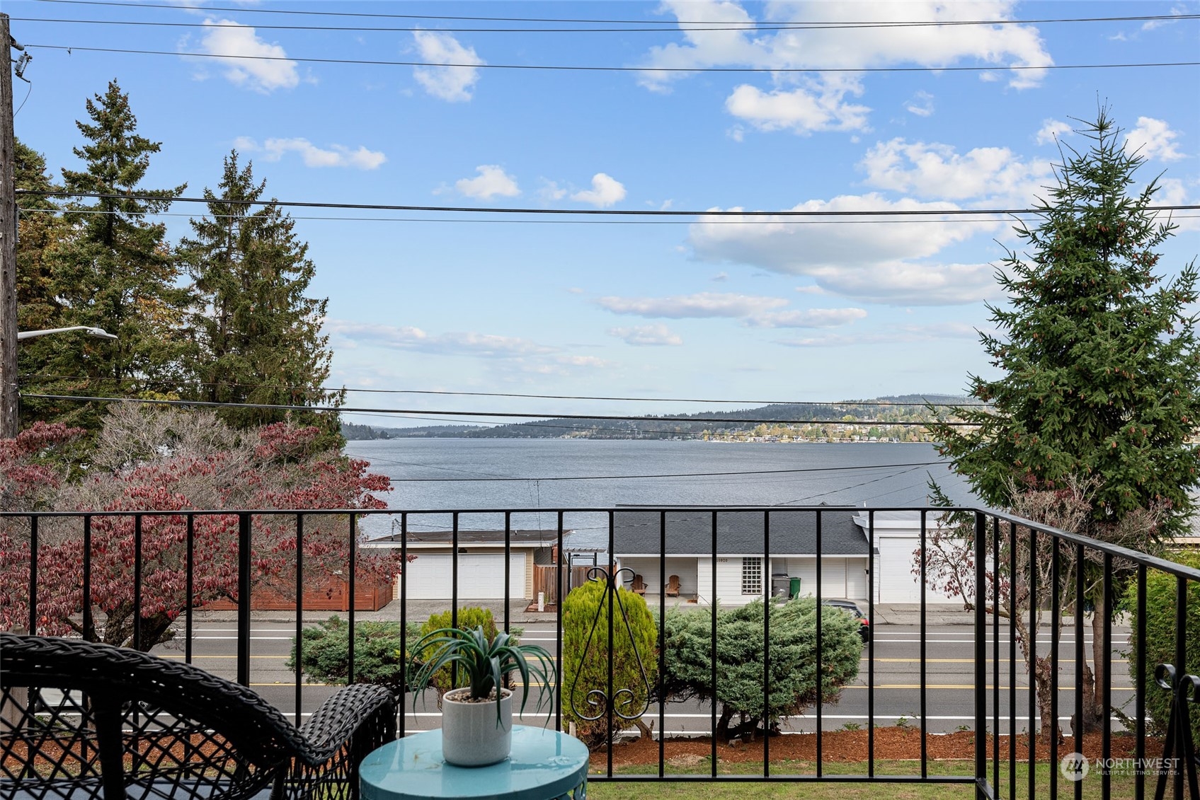 10917 Rainier Avenue Property Photo 9