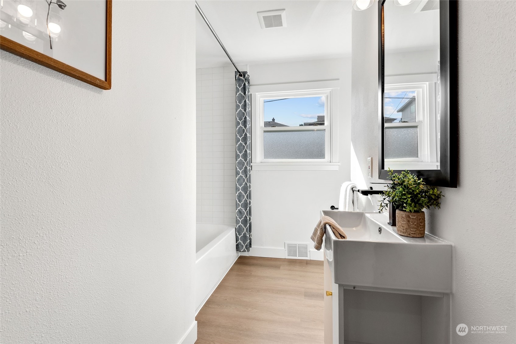 10917 Rainier Avenue Property Photo 18