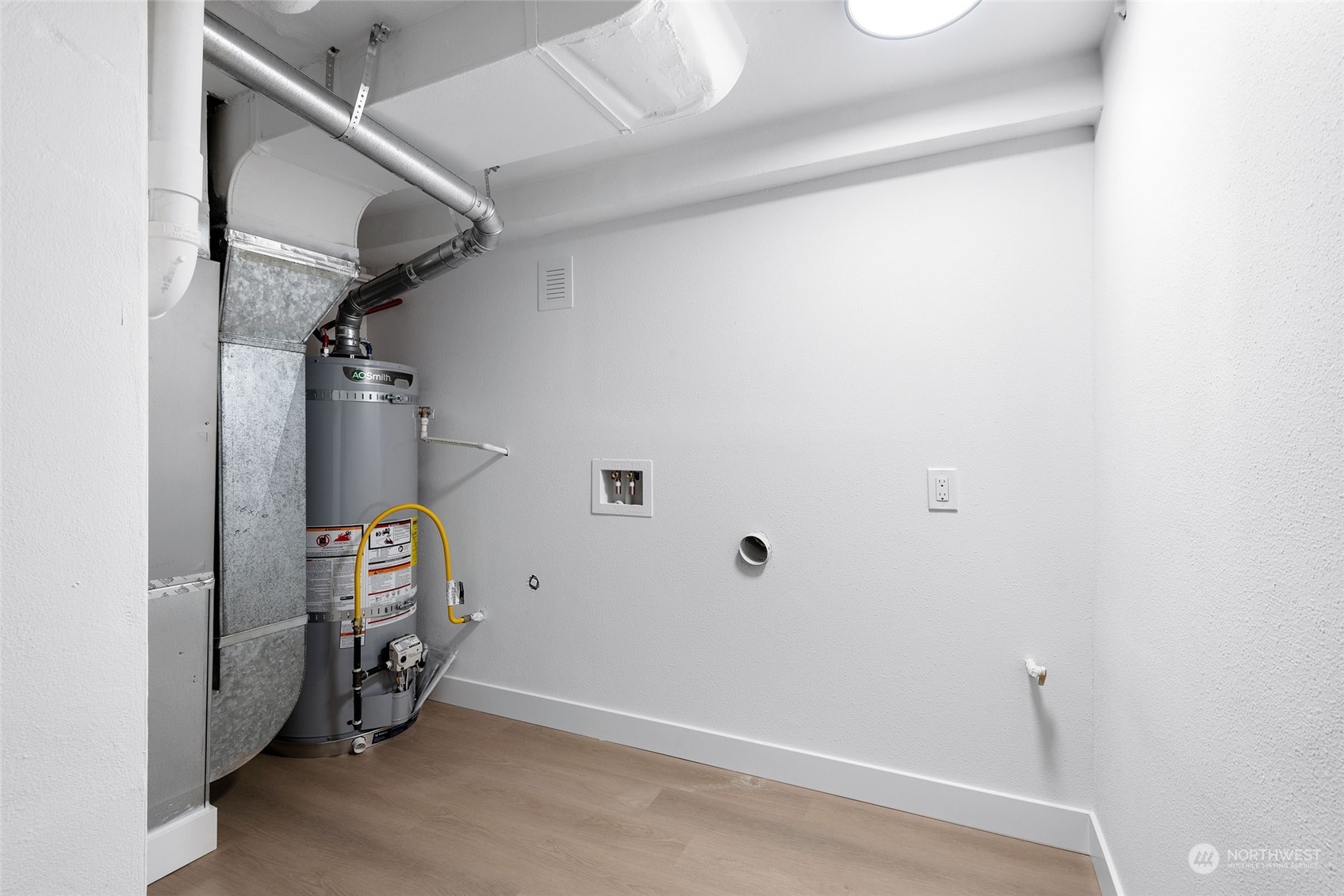 10917 Rainier Avenue Property Photo 27