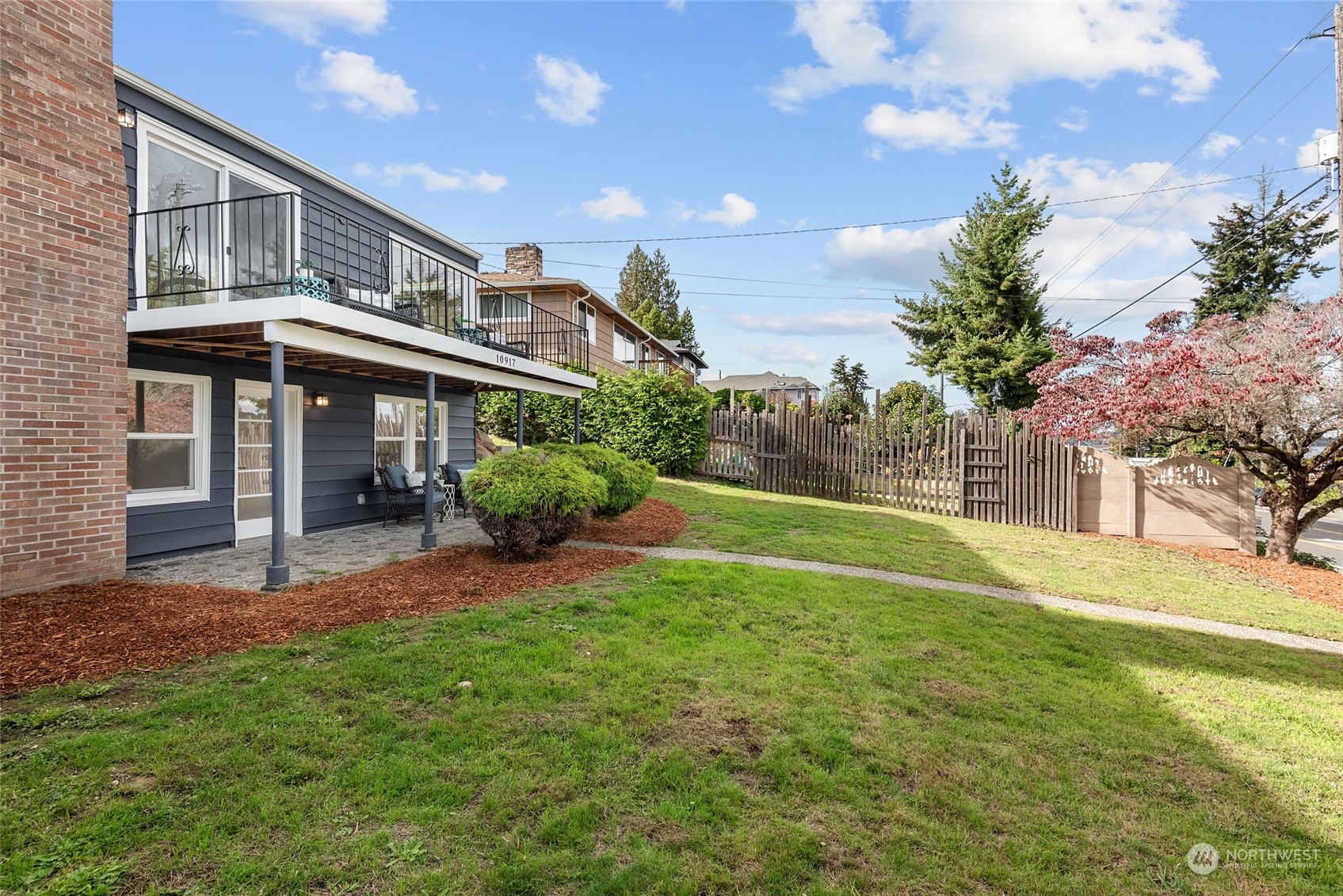 10917 Rainier Avenue Property Photo 32