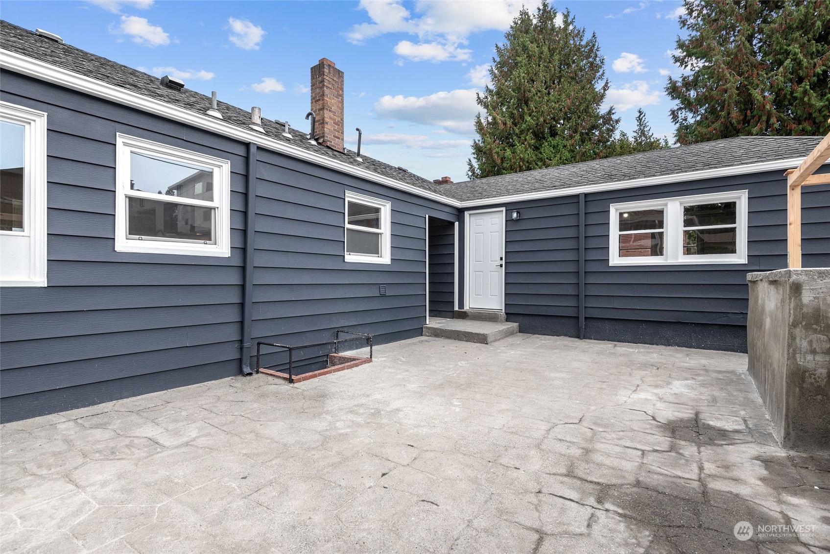 10917 Rainier Avenue Property Photo 33