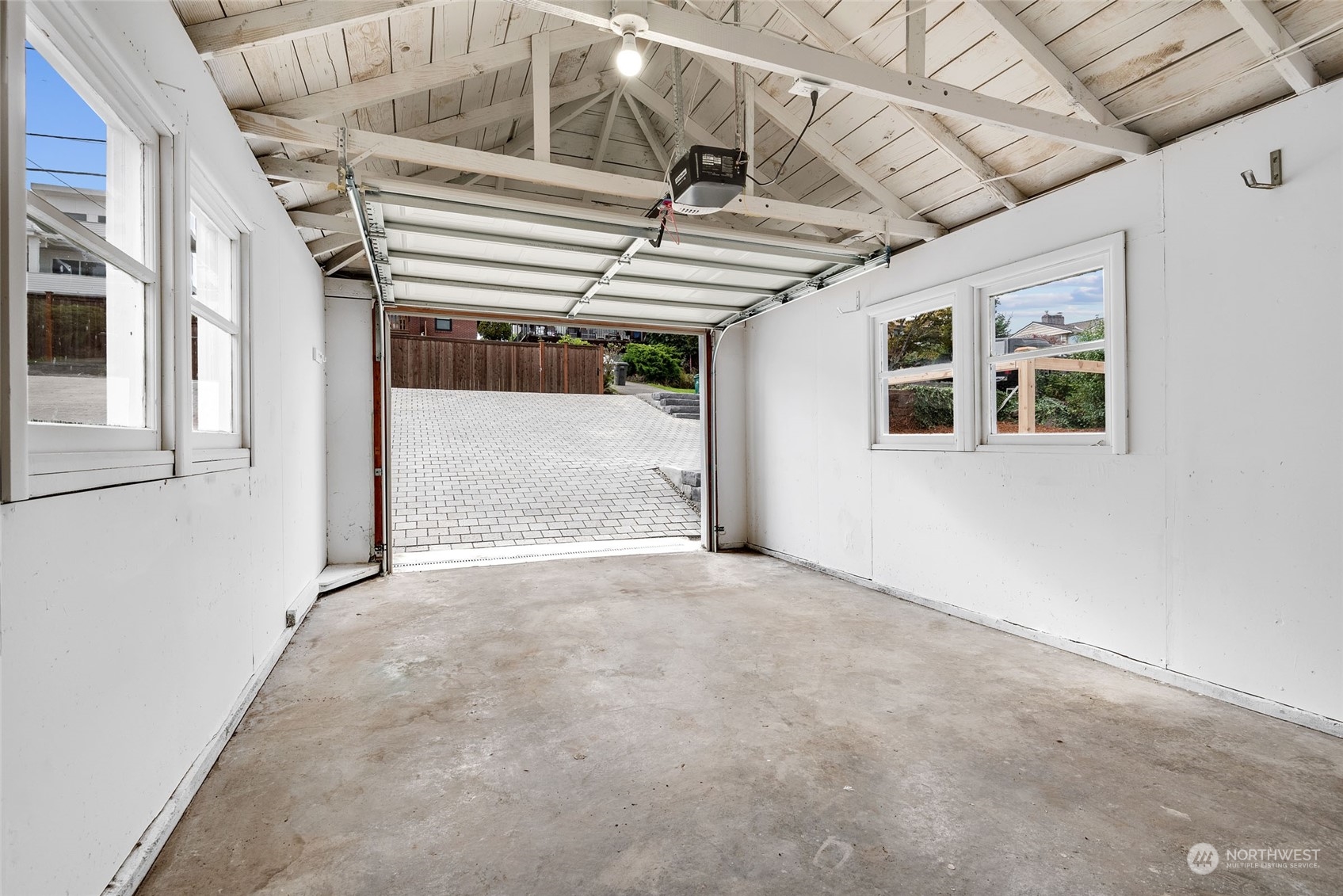 10917 Rainier Avenue Property Photo 34