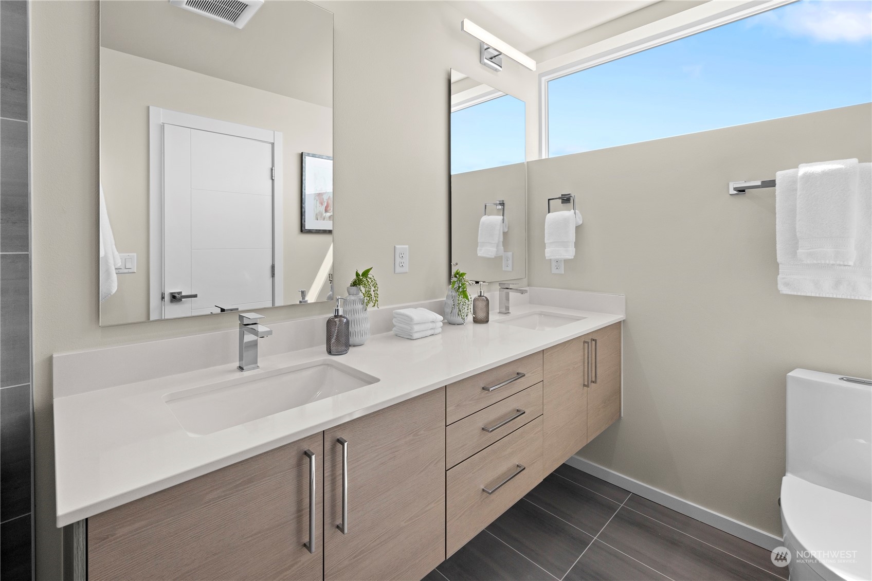 1812 24th Avenue Property Photo 8