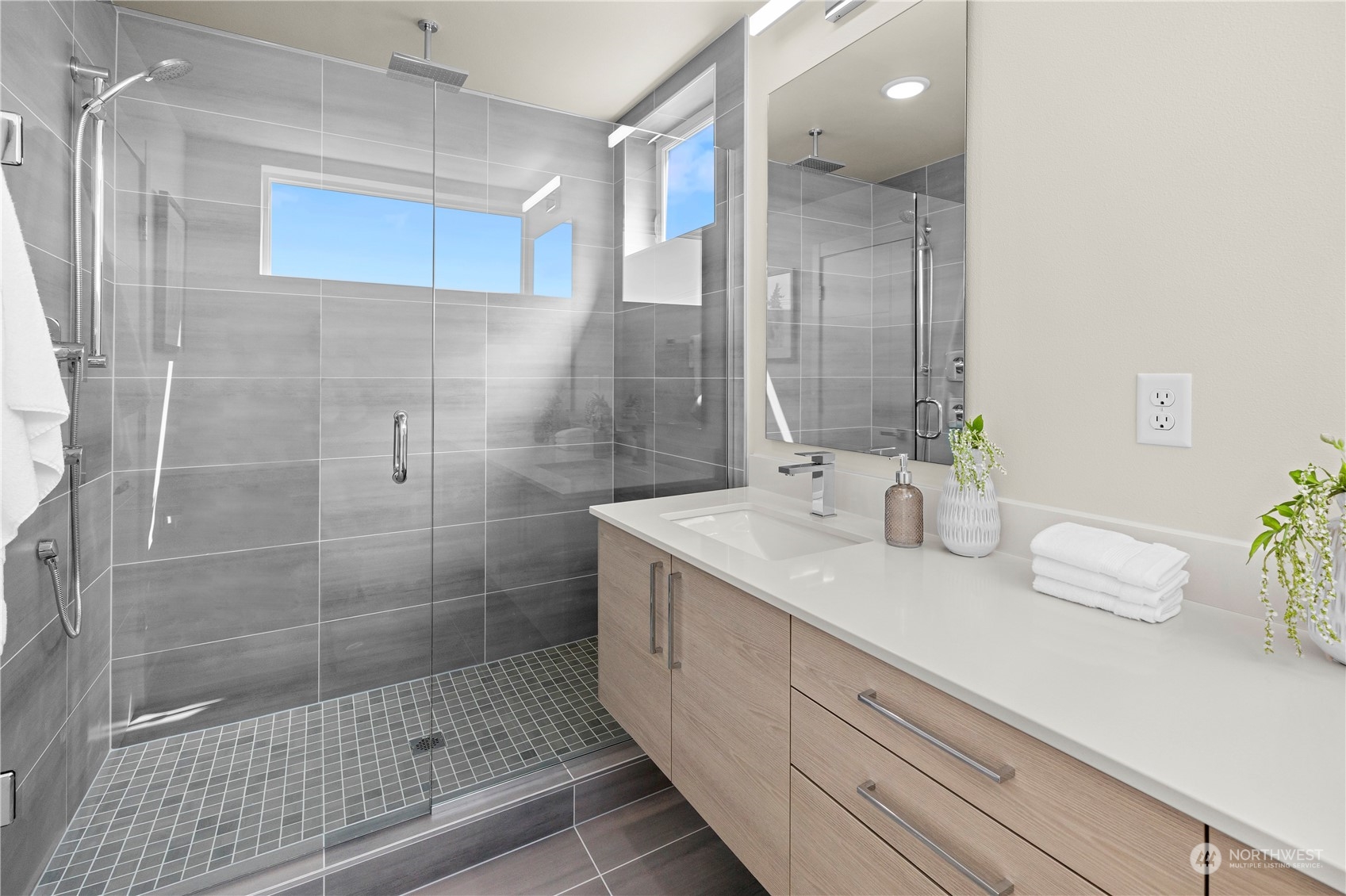1812 24th Avenue Property Photo 9