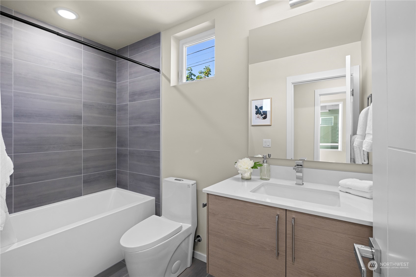 1812 24th Avenue Property Photo 17