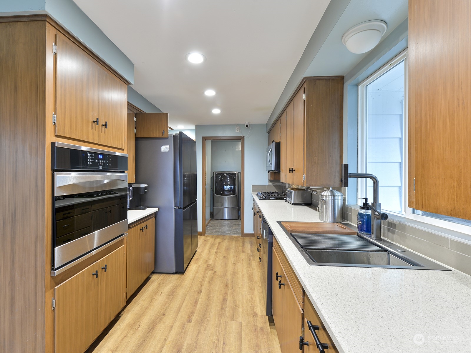 3105 Glacier Peak Avenue Property Photo 10